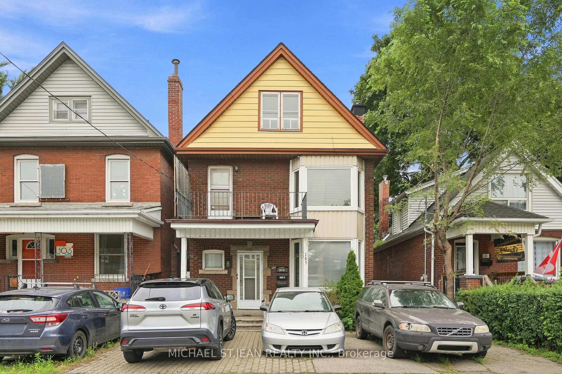Photo 2 of 105 Rosemont Avenue, Hamilton, Stipley — HOMEH