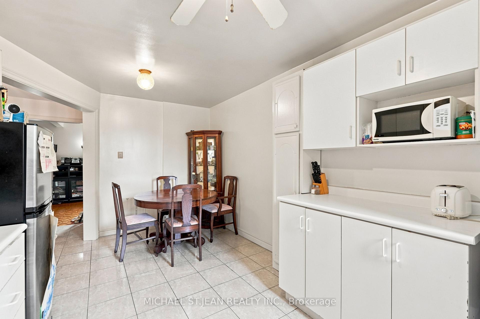 Photo 16 of 105 Rosemont Avenue, Hamilton, Stipley — HOMEH