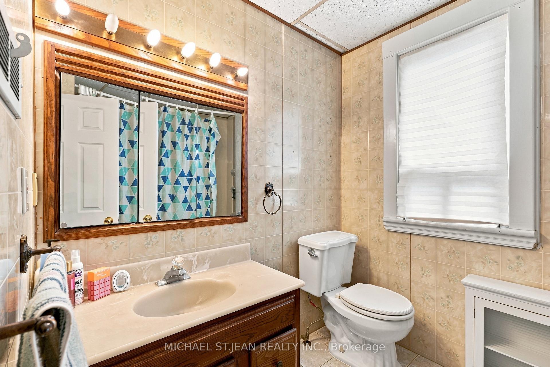 Photo 23 of 105 Rosemont Avenue, Hamilton, Stipley — HOMEH