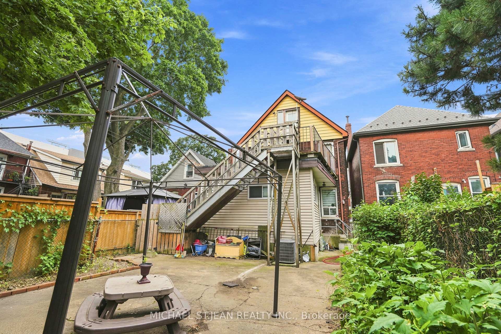 Photo 27 of 105 Rosemont Avenue, Hamilton, Stipley — HOMEH