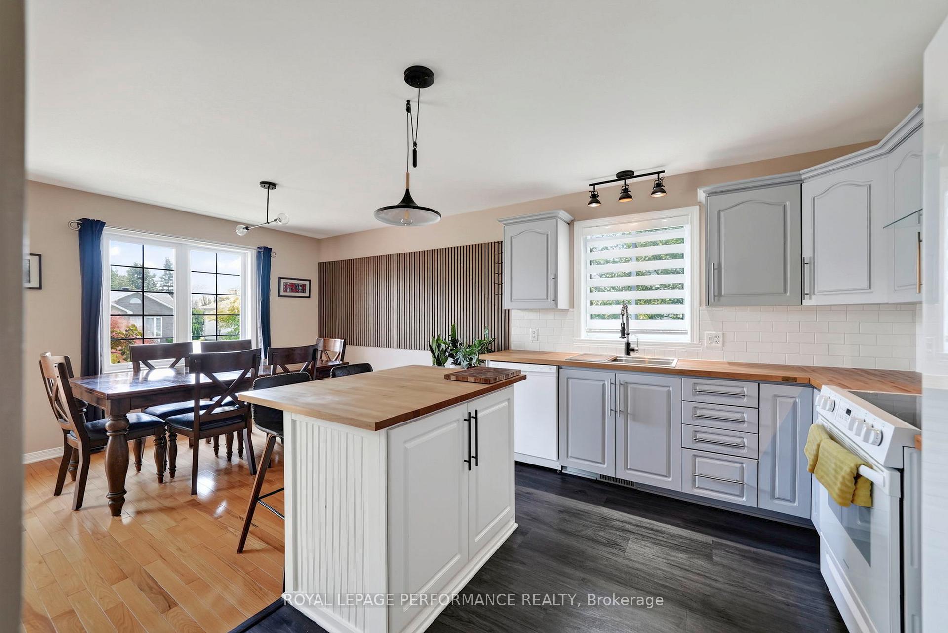 Photo 17 of 79 Hickory Street, South Stormont, Ingleside — HOMEH