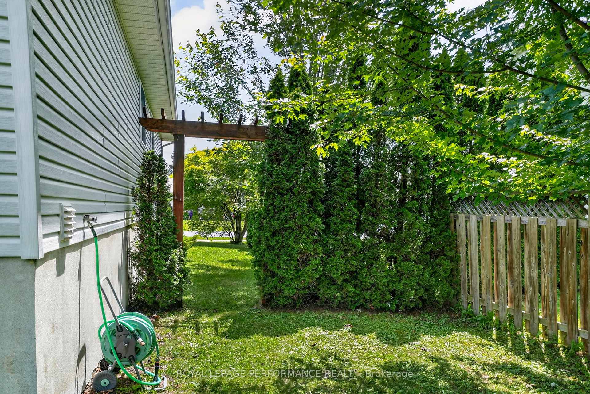 Photo 40 of 79 Hickory Street, South Stormont, Ingleside — HOMEH