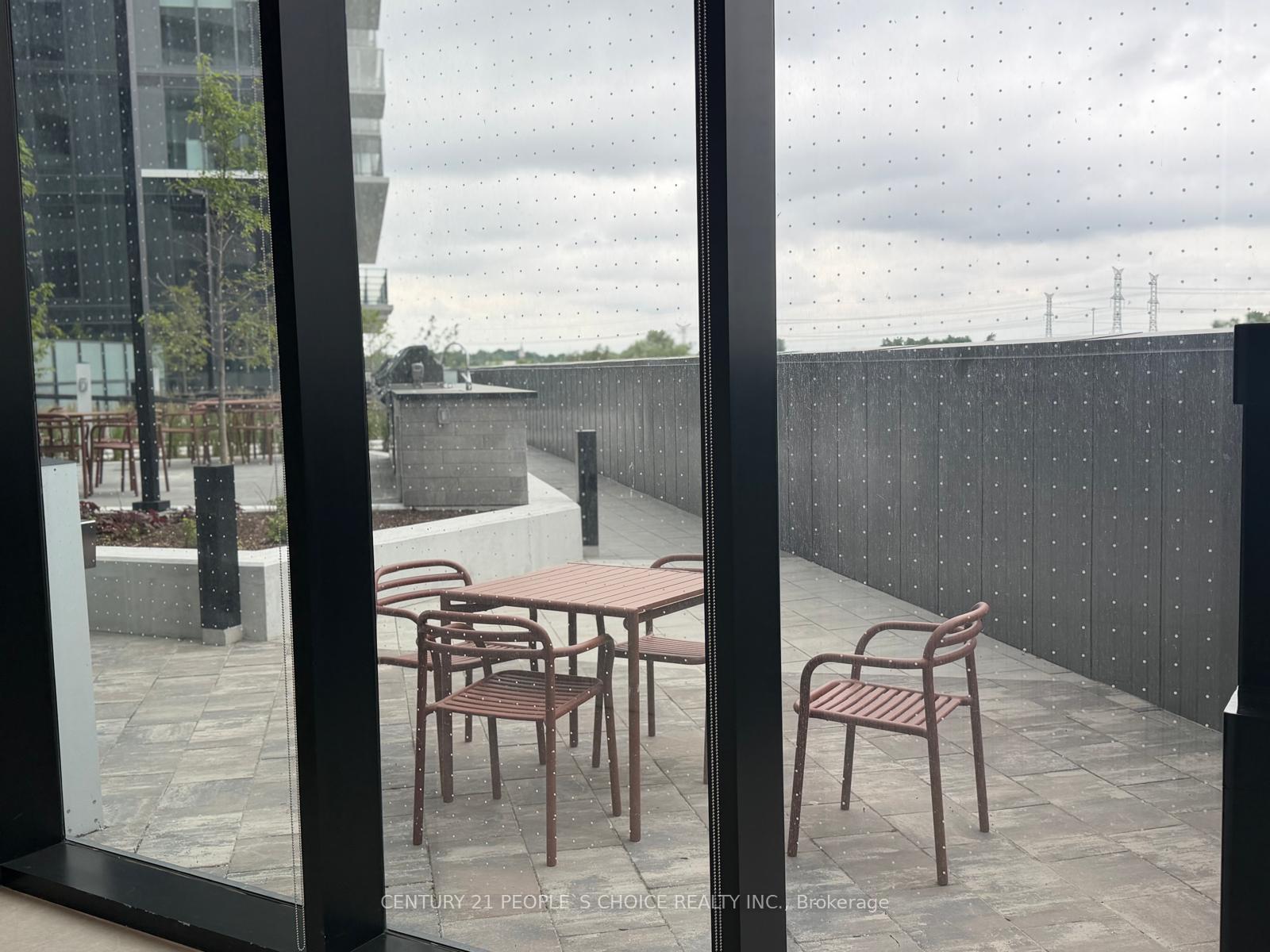 Photo 5 of Unit 2321, 6 Flavelle Trail, Vaughan, Steeles West Industrial — HOMEH