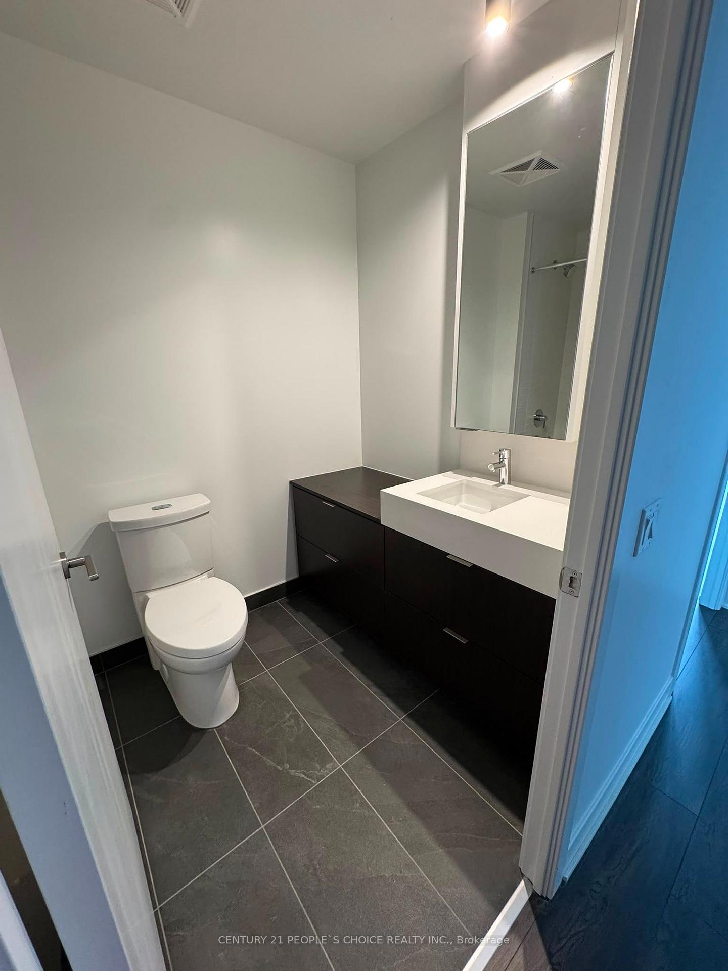 Photo 8 of Unit 2321, 6 Flavelle Trail, Vaughan, Steeles West Industrial — HOMEH