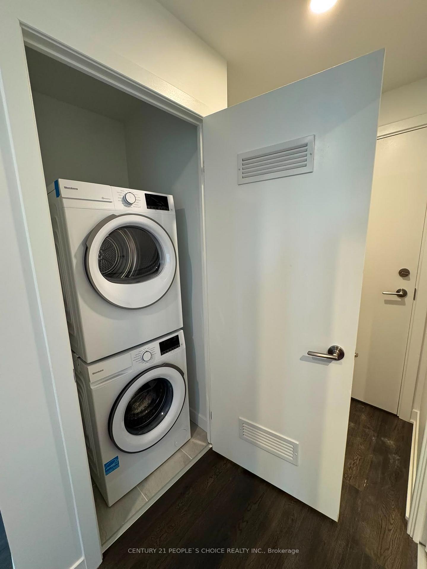 Photo 12 of Unit 2321, 6 Flavelle Trail, Vaughan, Steeles West Industrial — HOMEH