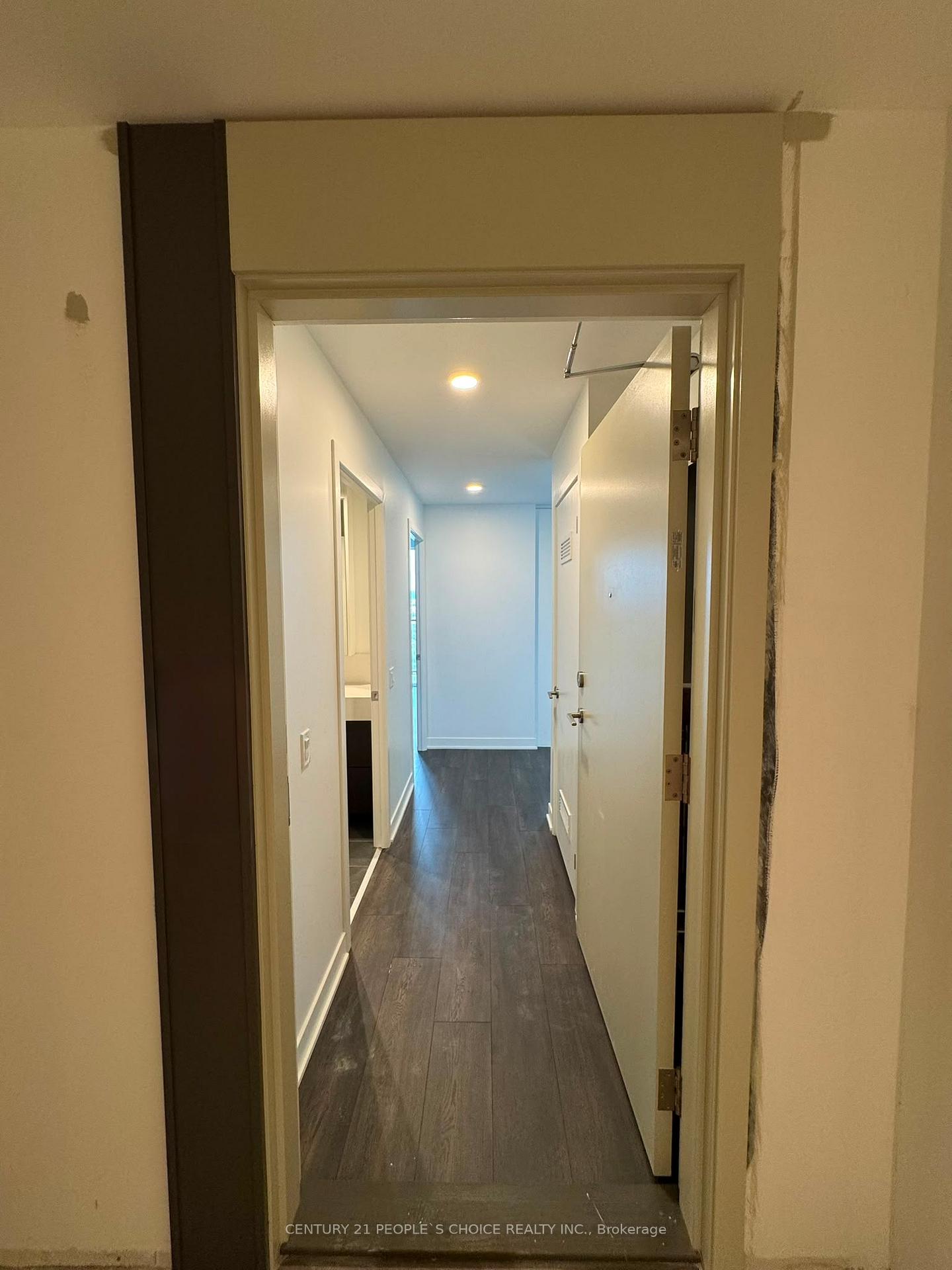 Photo 15 of Unit 2321, 6 Flavelle Trail, Vaughan, Steeles West Industrial — HOMEH