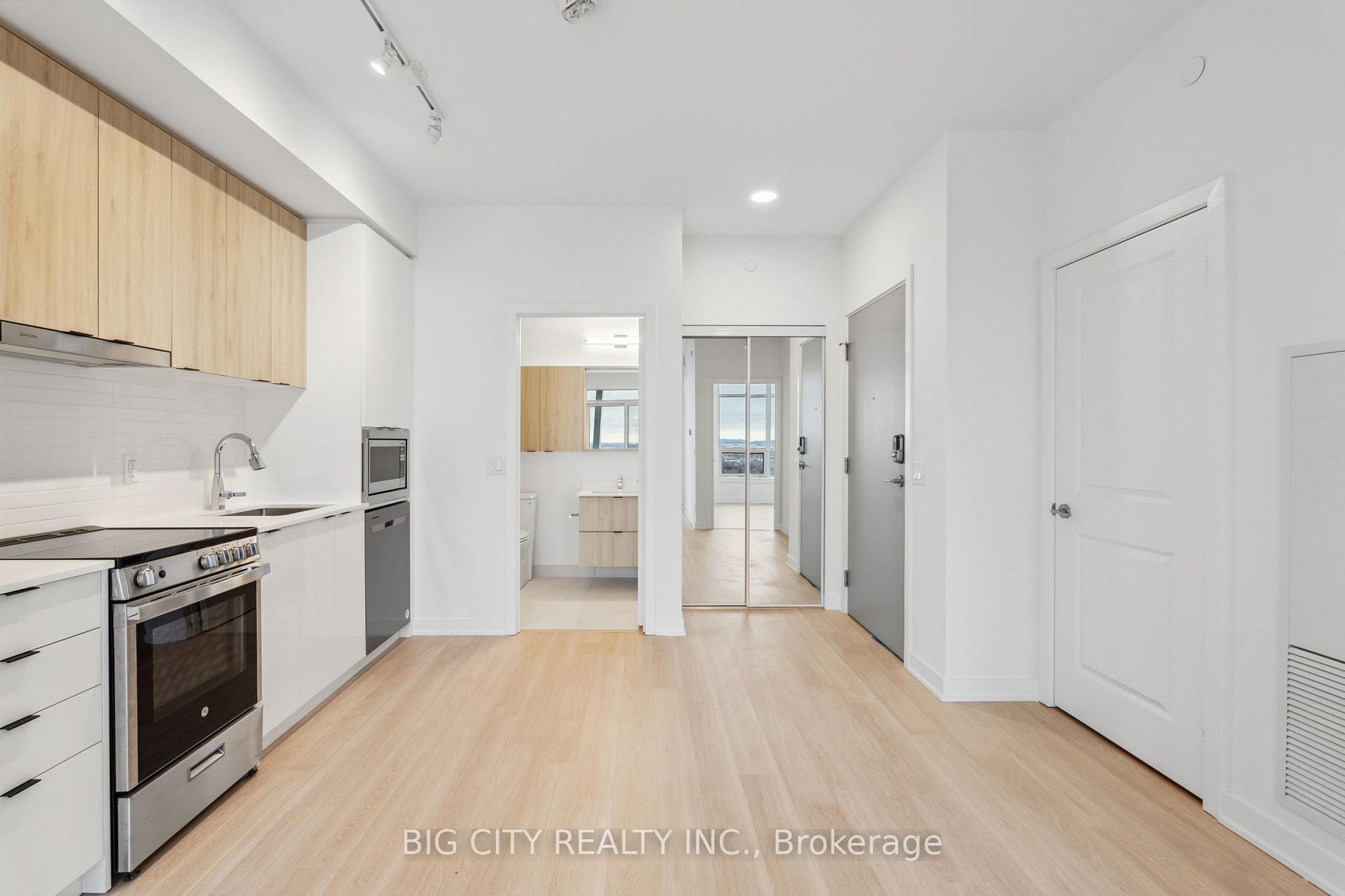 Photo 4 of Unit 1206, 50 Upper Mall Way, Vaughan, Brownridge — HOMEH