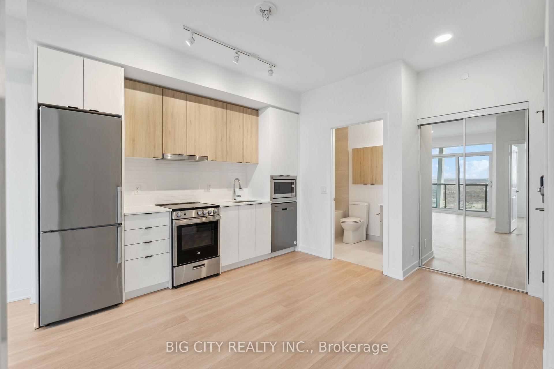 Photo 5 of Unit 1206, 50 Upper Mall Way, Vaughan, Brownridge — HOMEH