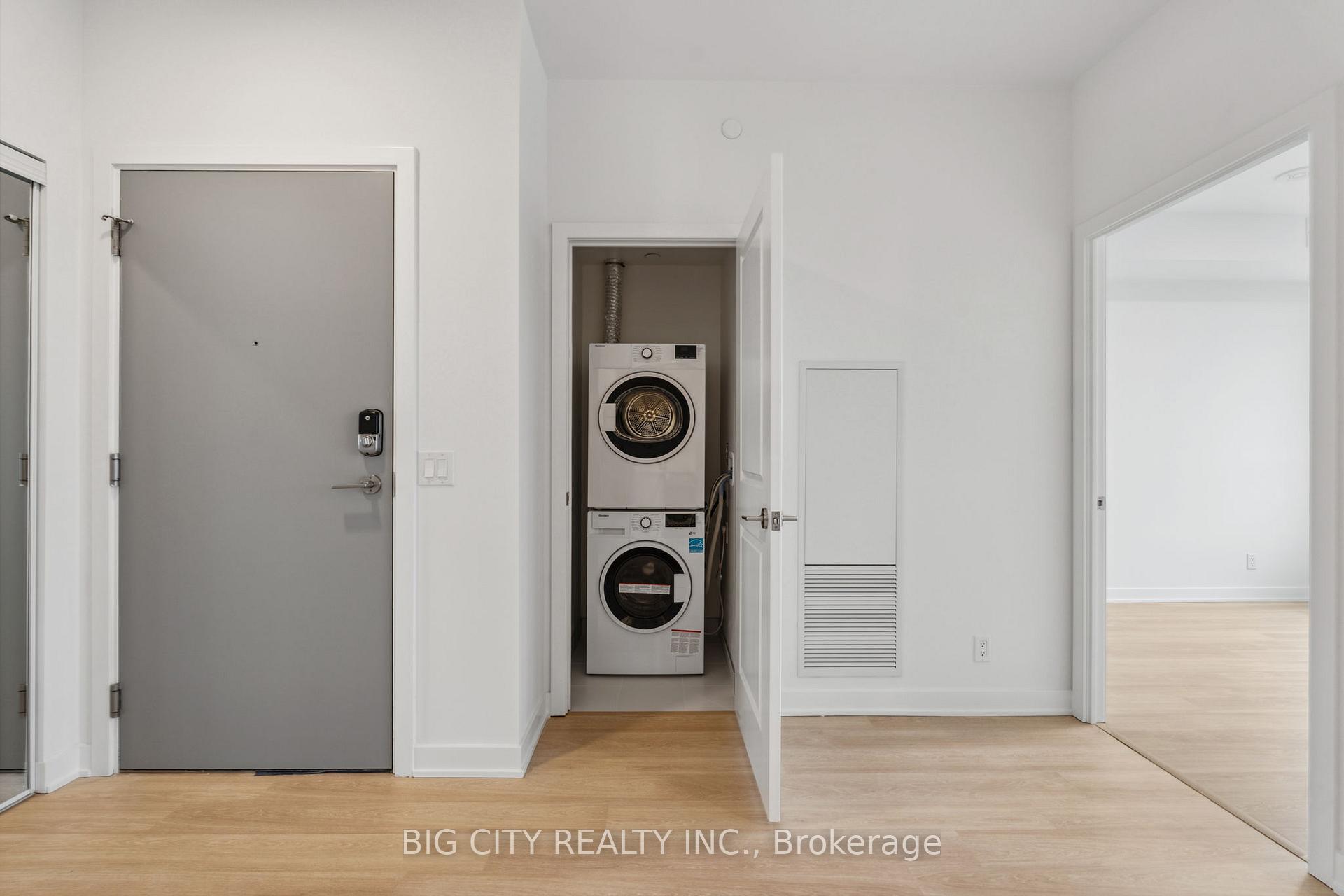Photo 15 of Unit 1206, 50 Upper Mall Way, Vaughan, Brownridge — HOMEH