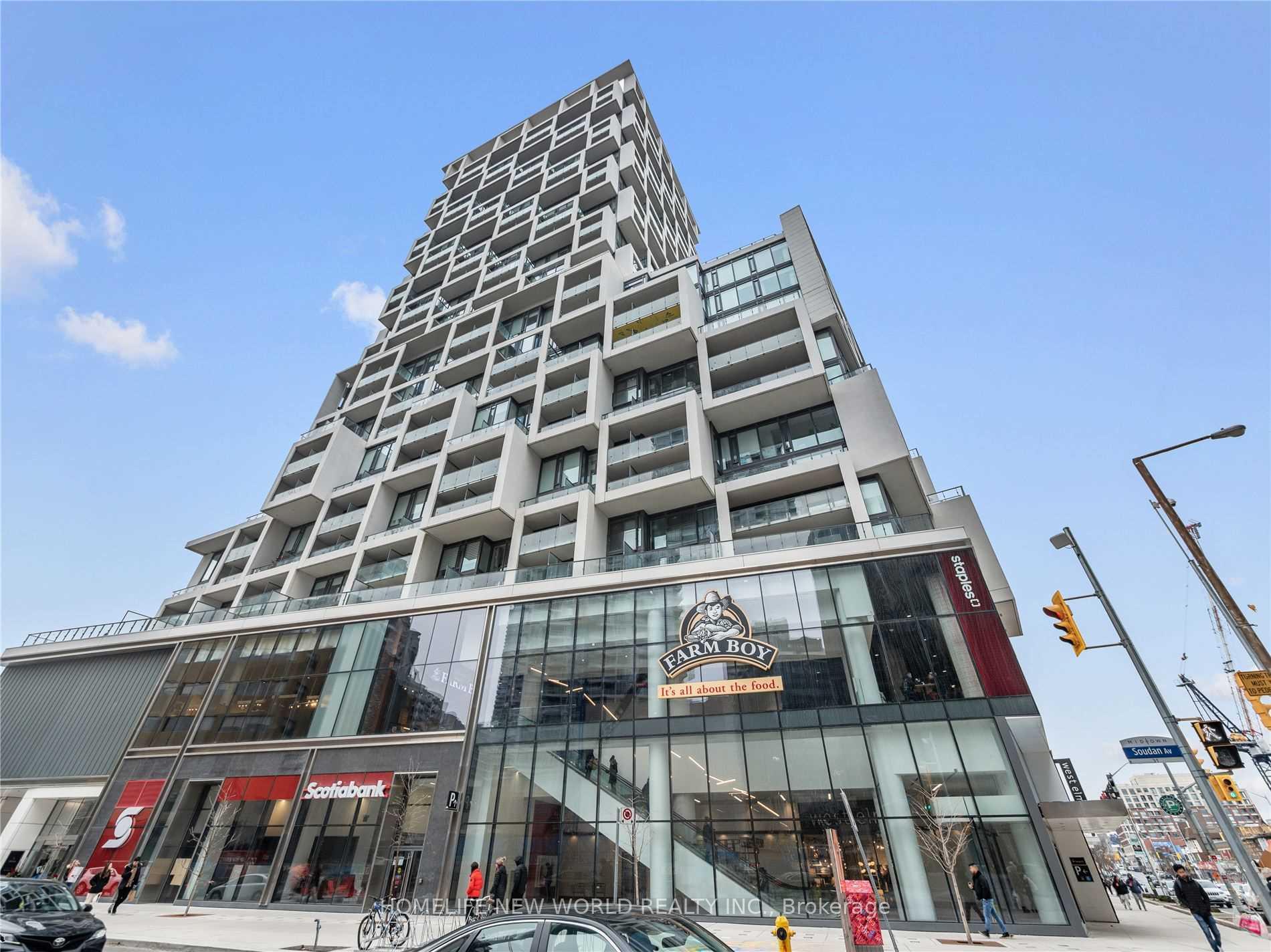 Front of Unit 920, 8 Hillsdale Avenue