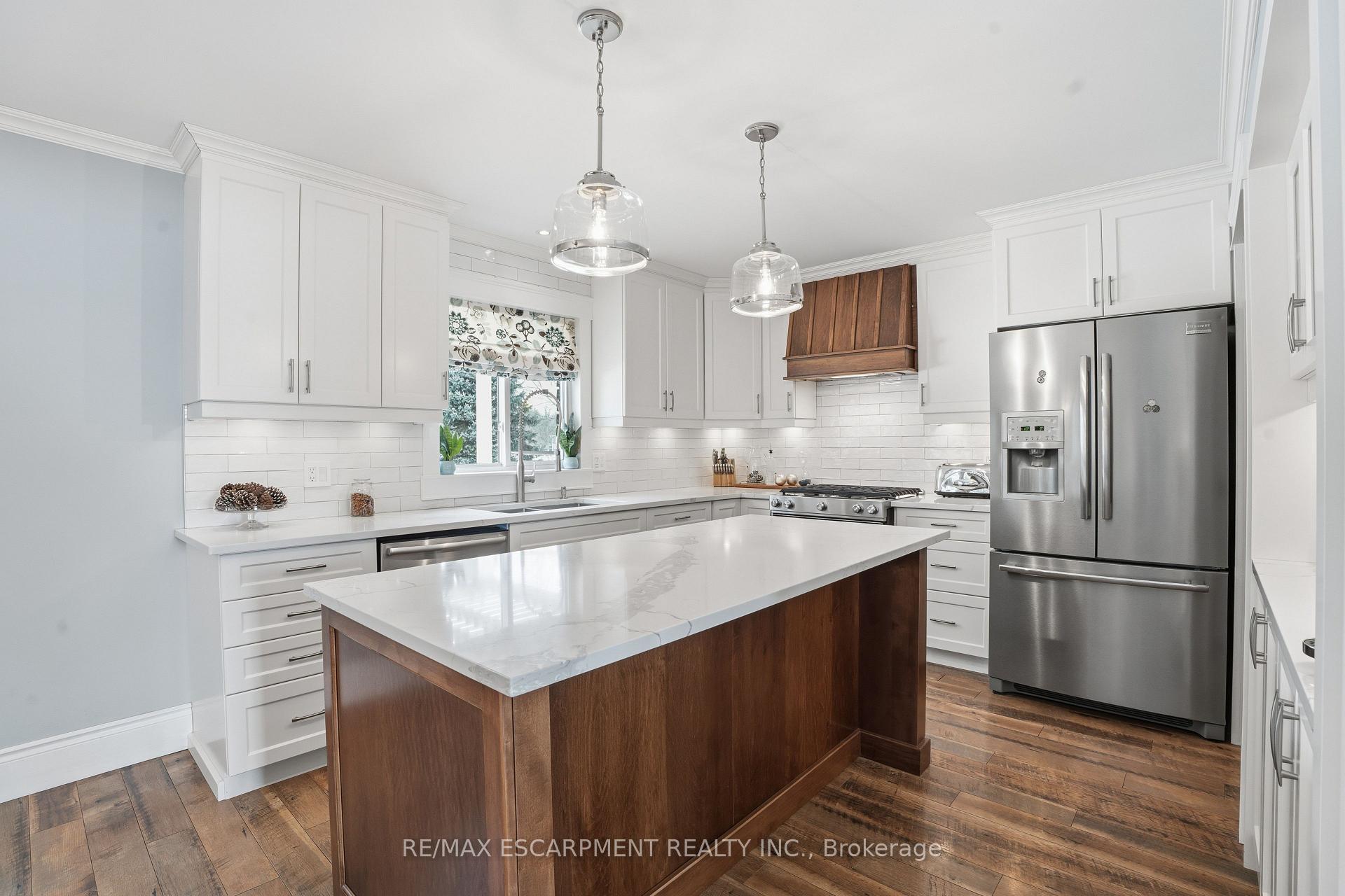 Photo 16 of 25 Brian Drive, Brant, Burford — HOMEH