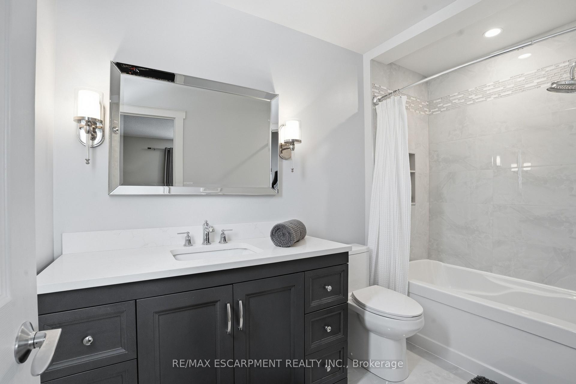 Photo 26 of 25 Brian Drive, Brant, Burford — HOMEH