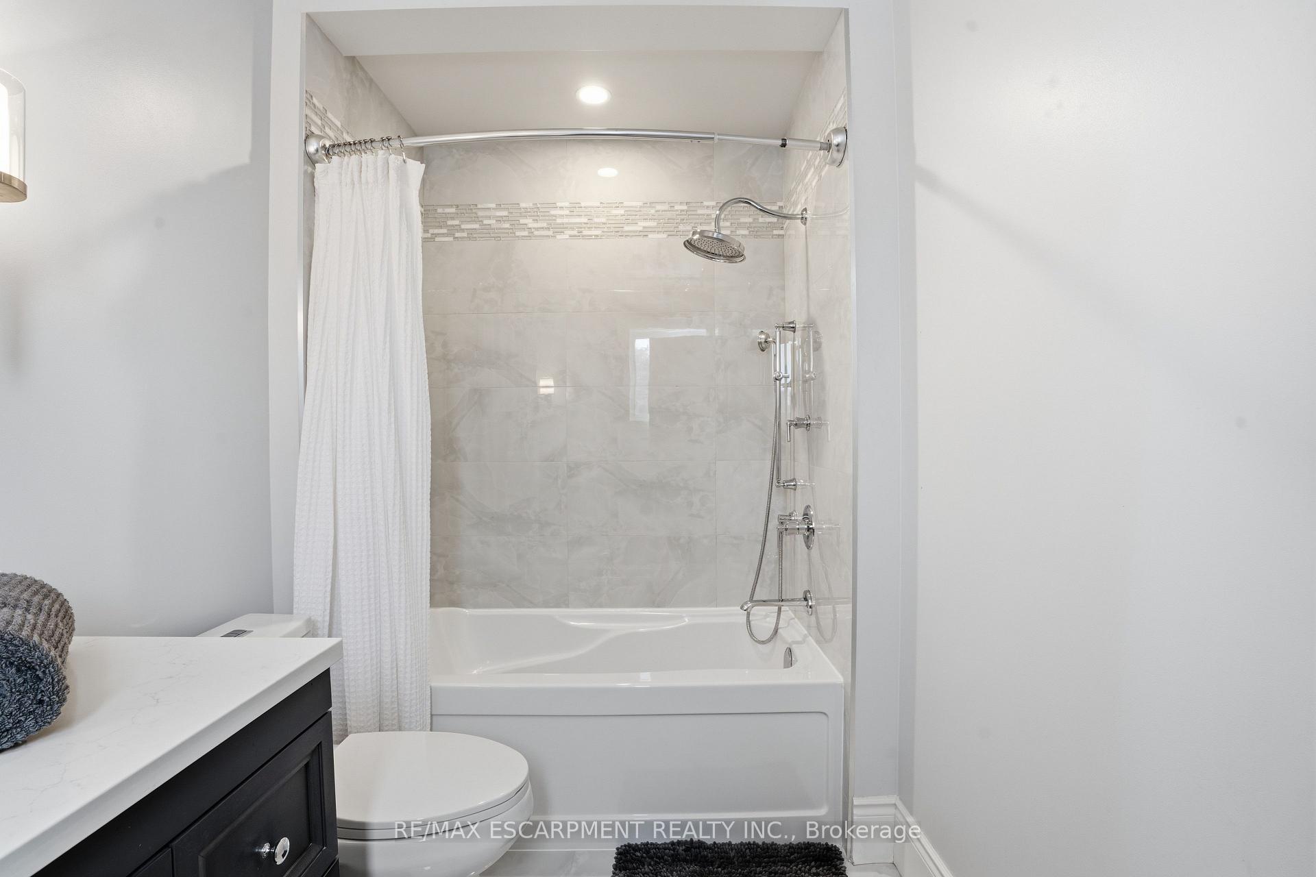 Photo 27 of 25 Brian Drive, Brant, Burford — HOMEH