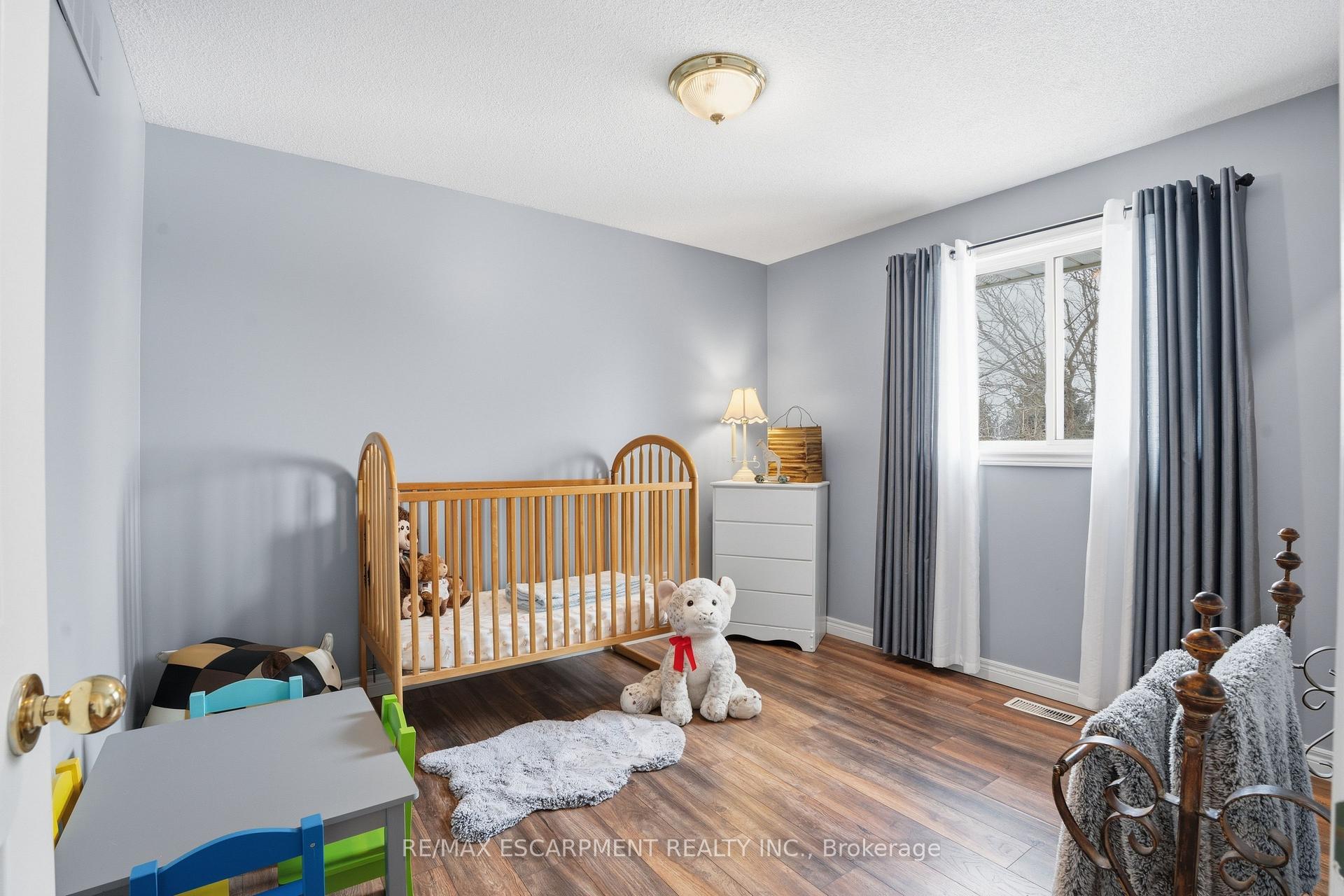 Photo 28 of 25 Brian Drive, Brant, Burford — HOMEH