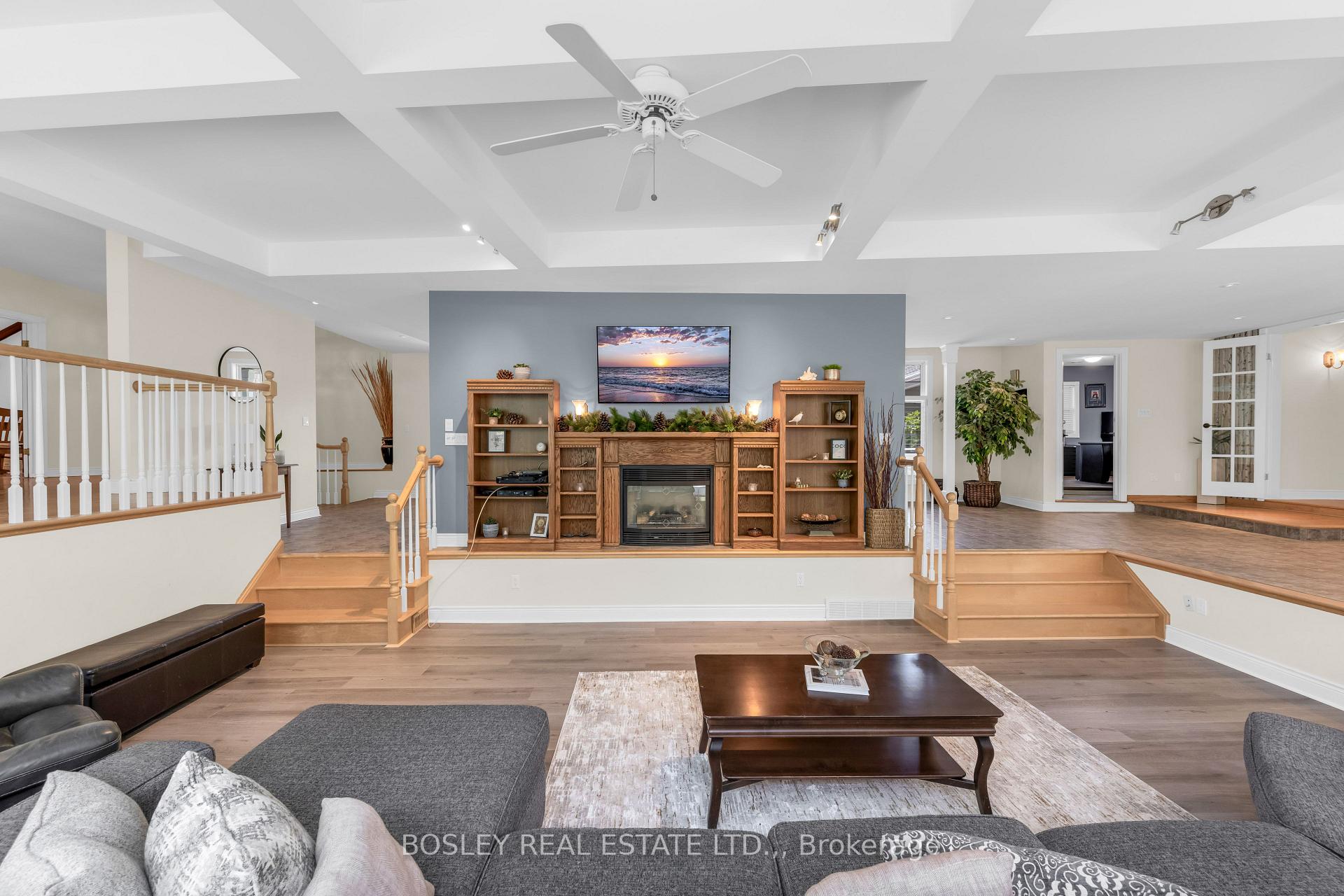 Photo 10 of 166 Lakeshore Road, St. Catharines, Vine/Linwell — HOMEH