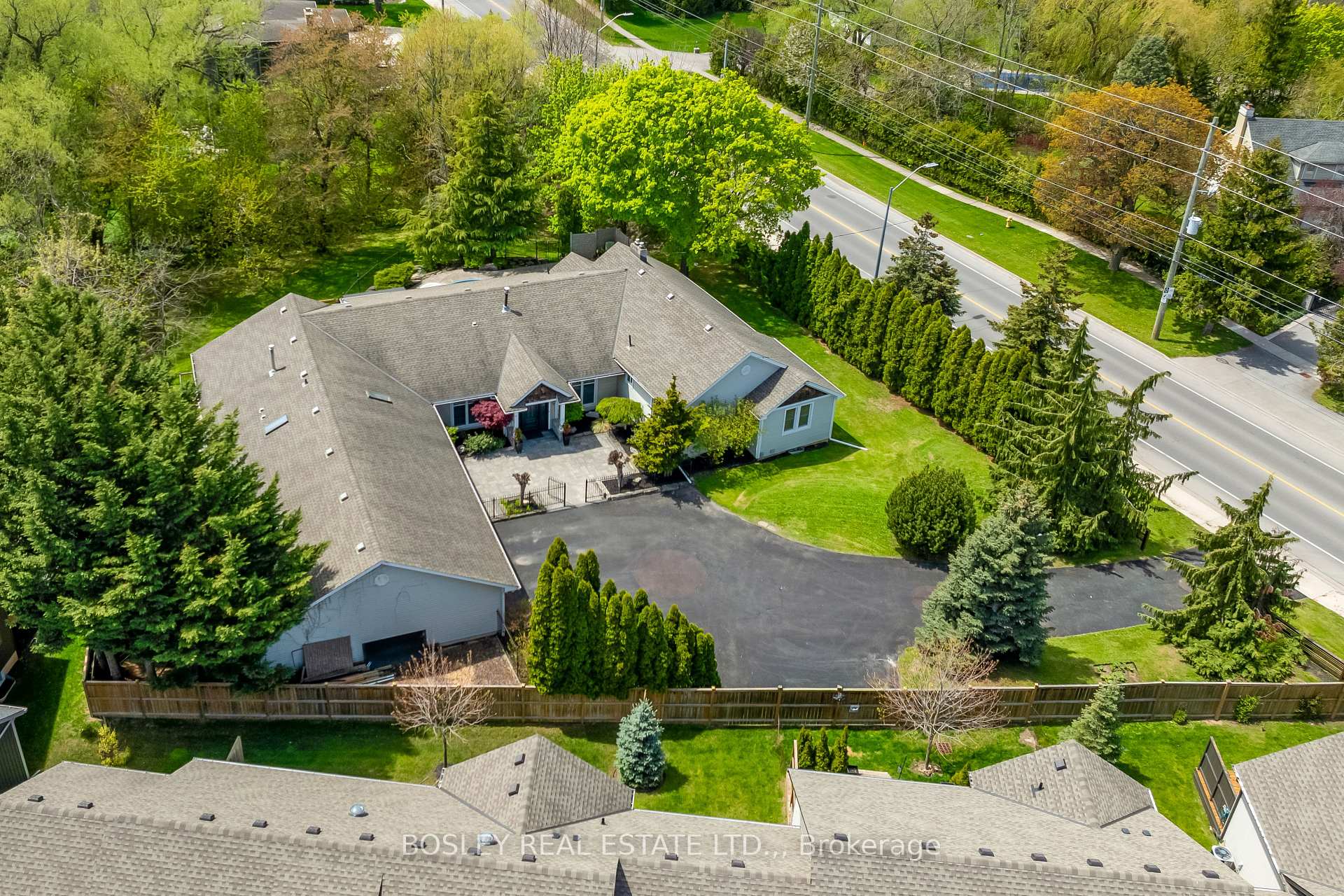 Photo 46 of 166 Lakeshore Road, St. Catharines, Vine/Linwell — HOMEH