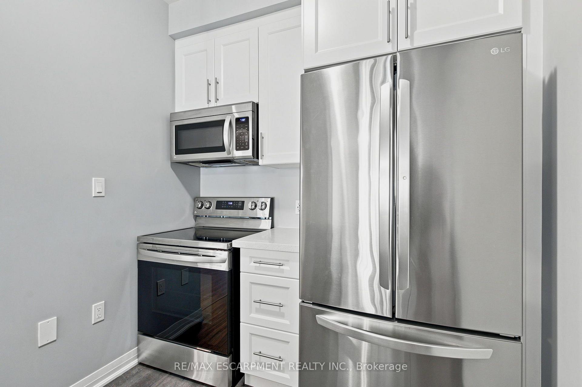 Photo 7 of 13 Aqua Lane, Hamilton, Rural Glanbrook — HOMEH