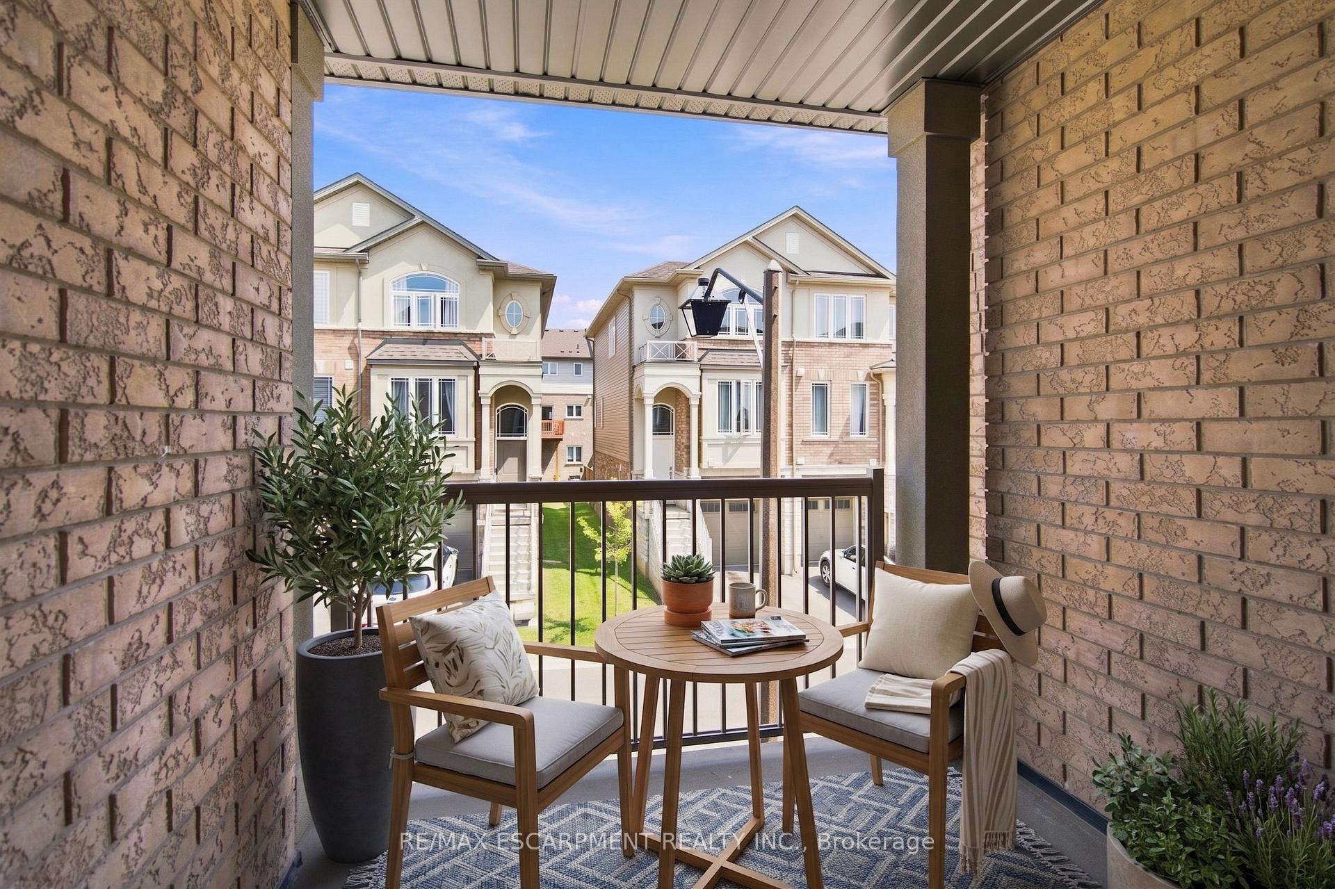 Photo 14 of 13 Aqua Lane, Hamilton, Rural Glanbrook — HOMEH