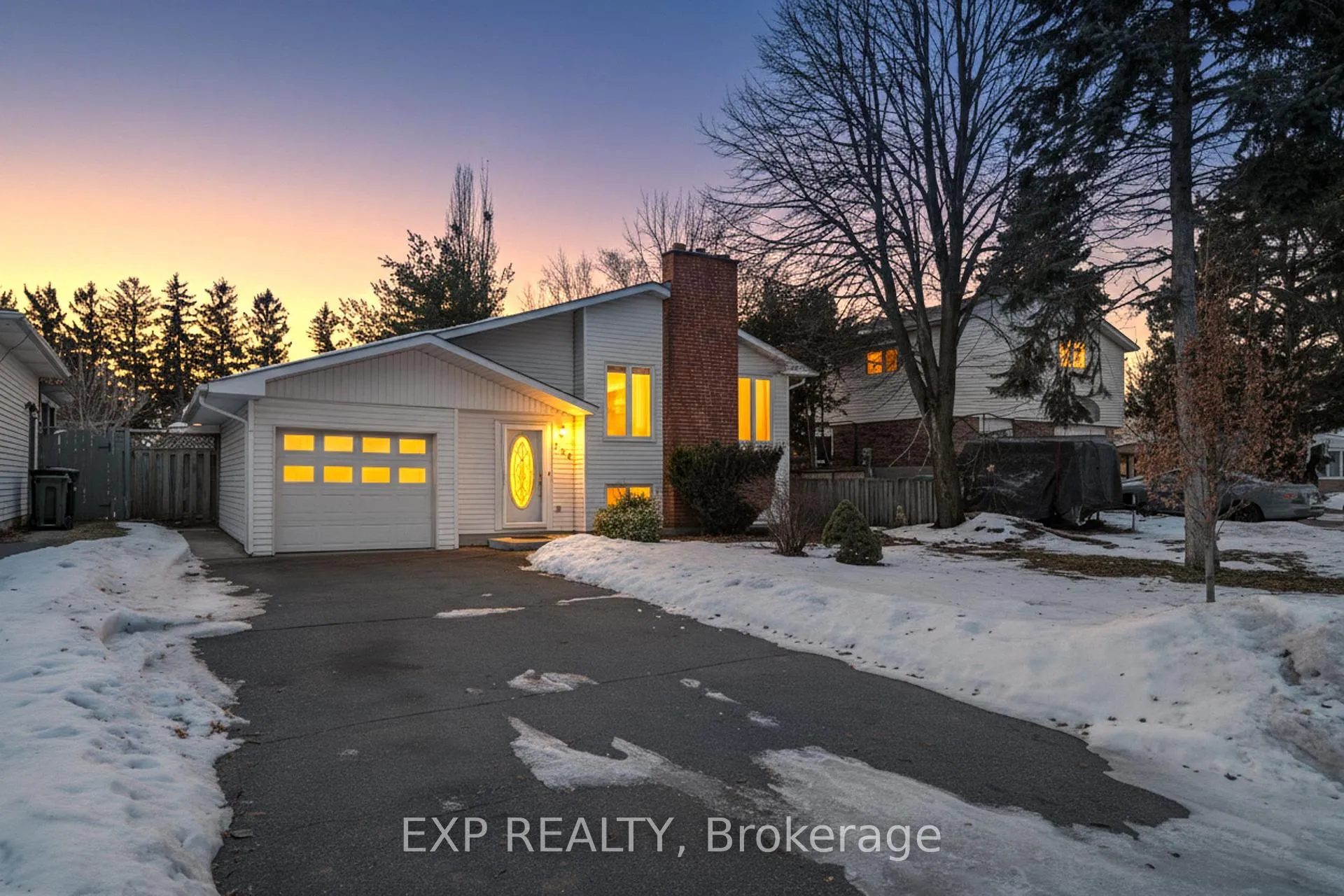 Photo 4 of 428 Dayna Crescent, Waterloo — HOMEH