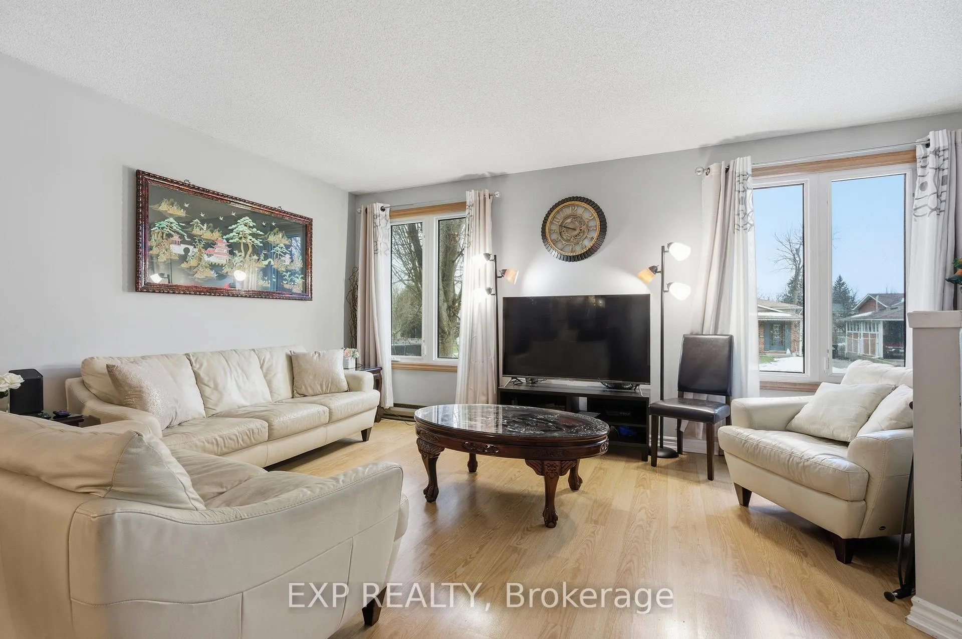 Photo 7 of 428 Dayna Crescent, Waterloo — HOMEH