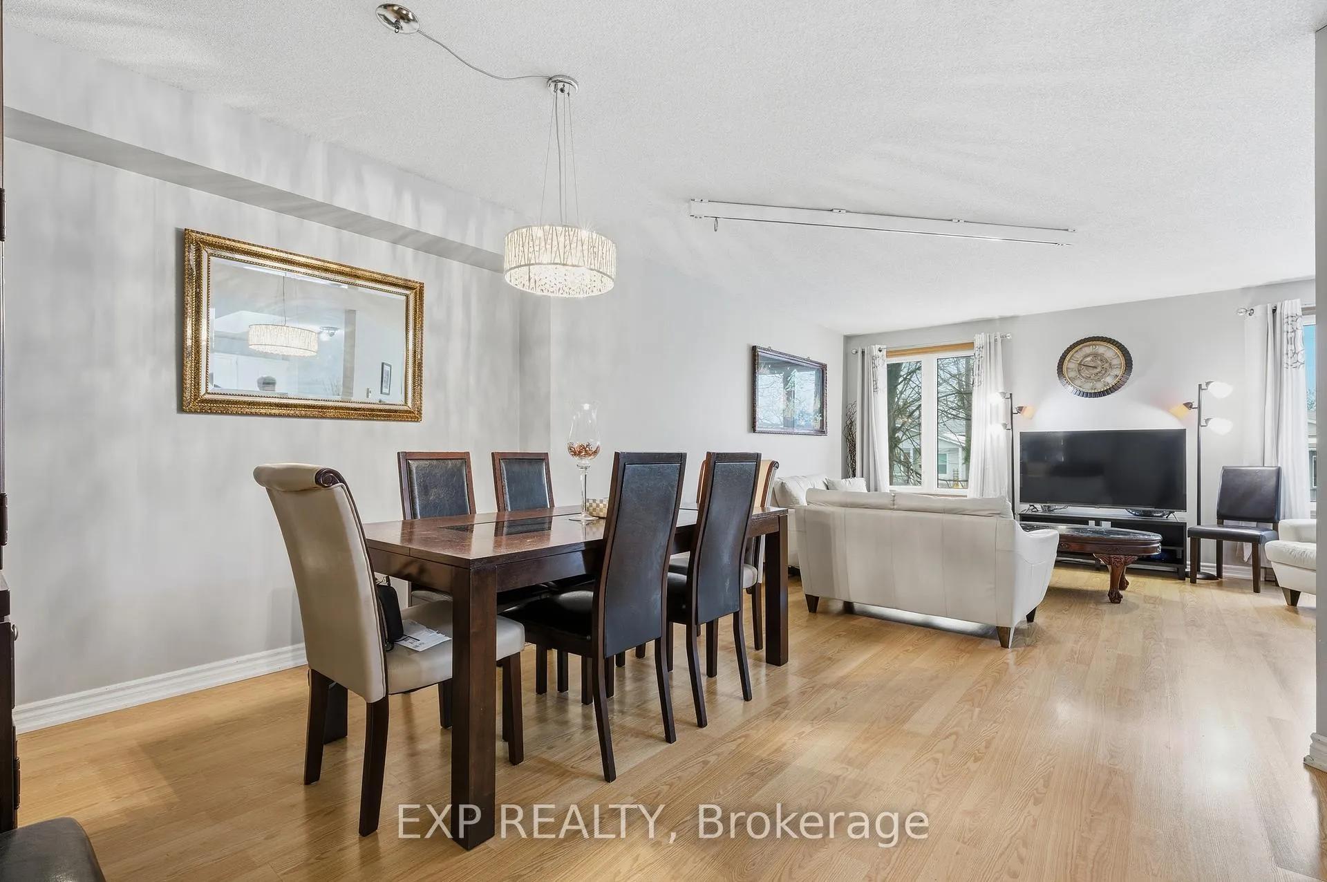 Photo 14 of 428 Dayna Crescent, Waterloo — HOMEH