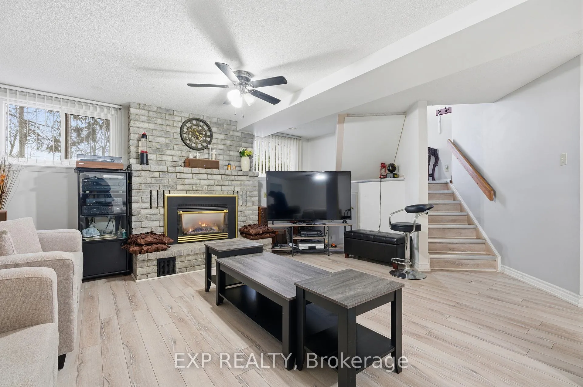 Photo 22 of 428 Dayna Crescent, Waterloo — HOMEH