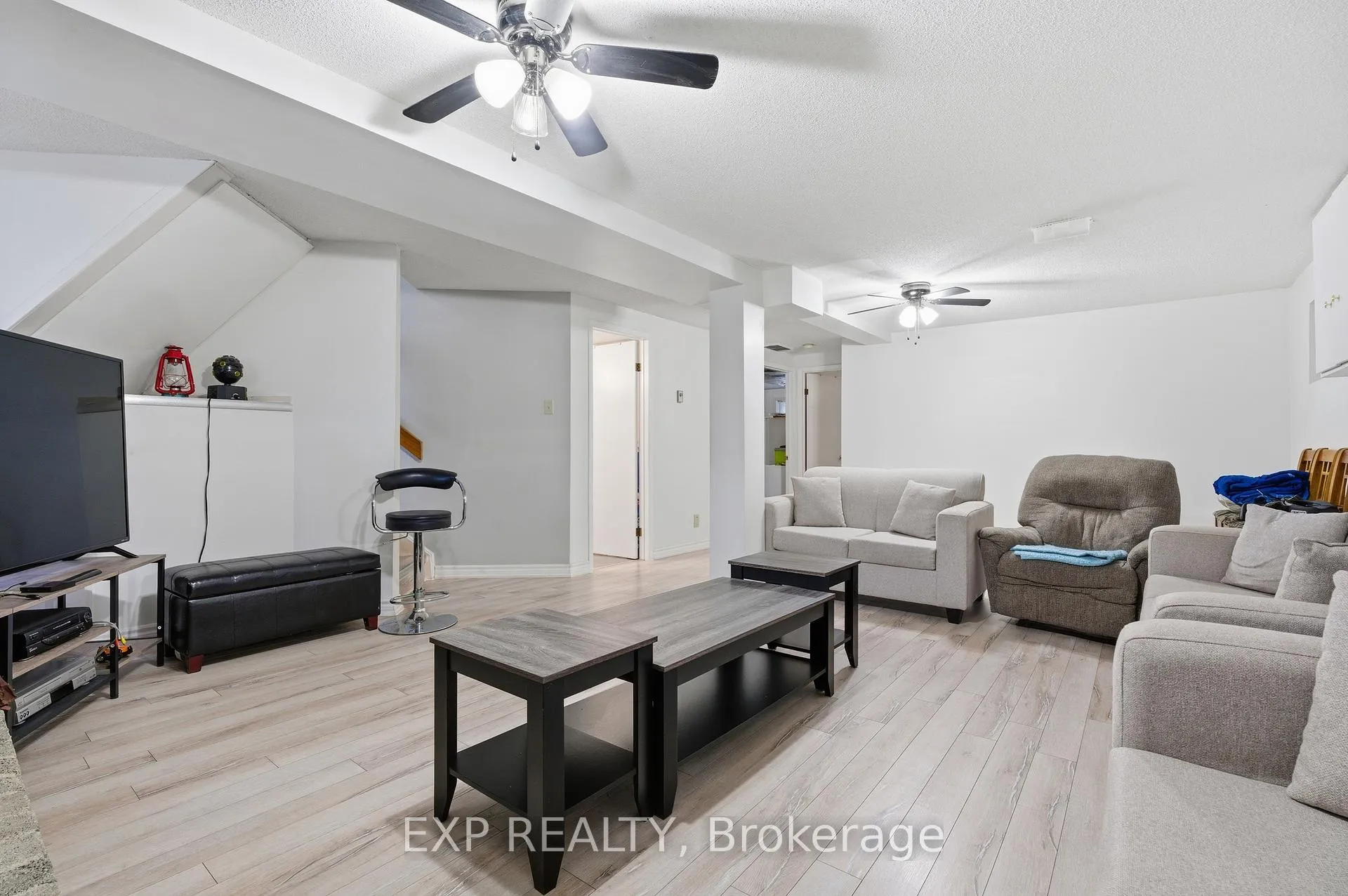 Photo 23 of 428 Dayna Crescent, Waterloo — HOMEH