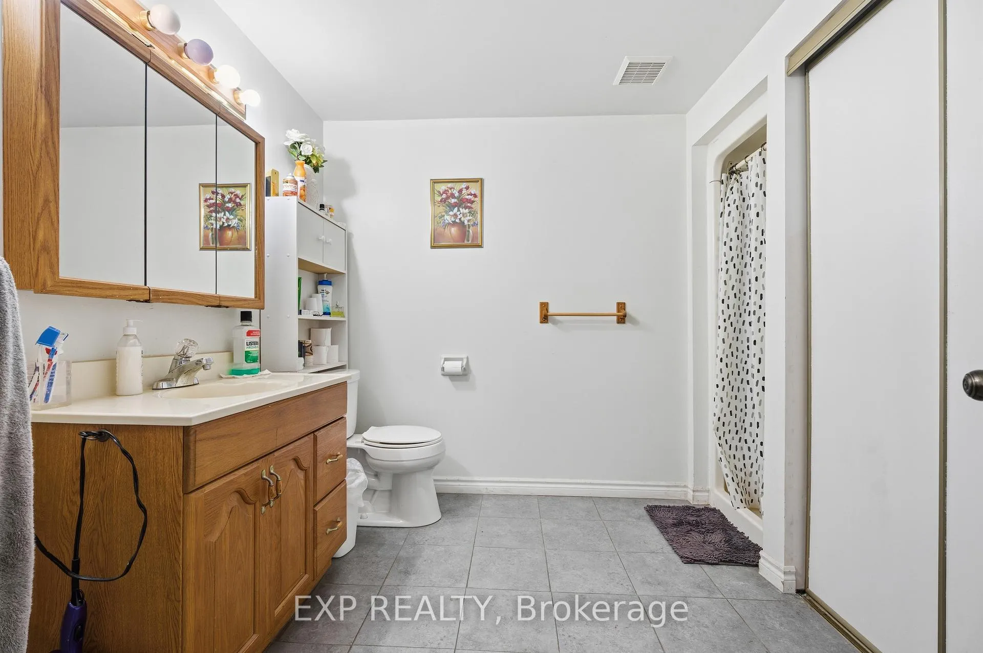 Photo 25 of 428 Dayna Crescent, Waterloo — HOMEH
