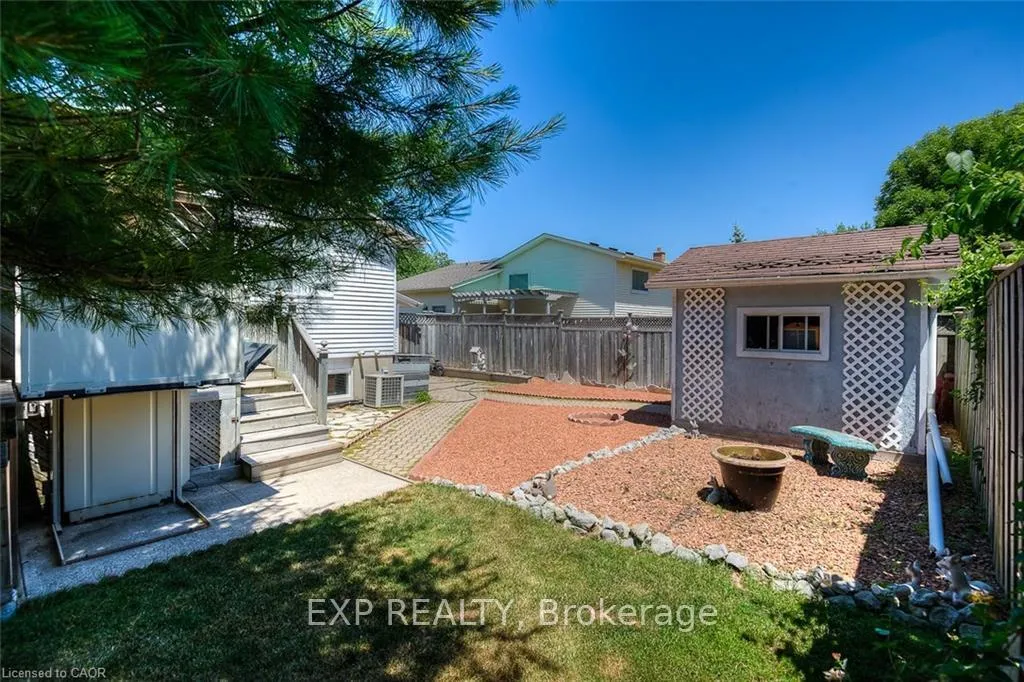 Photo 32 of 428 Dayna Crescent, Waterloo — HOMEH