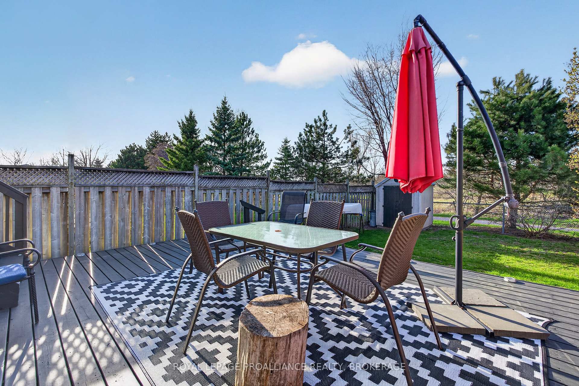 Photo 30 of 964 Rainbow Crescent, Kingston, Kingston East (Incl Barret Crt) — HOMEH