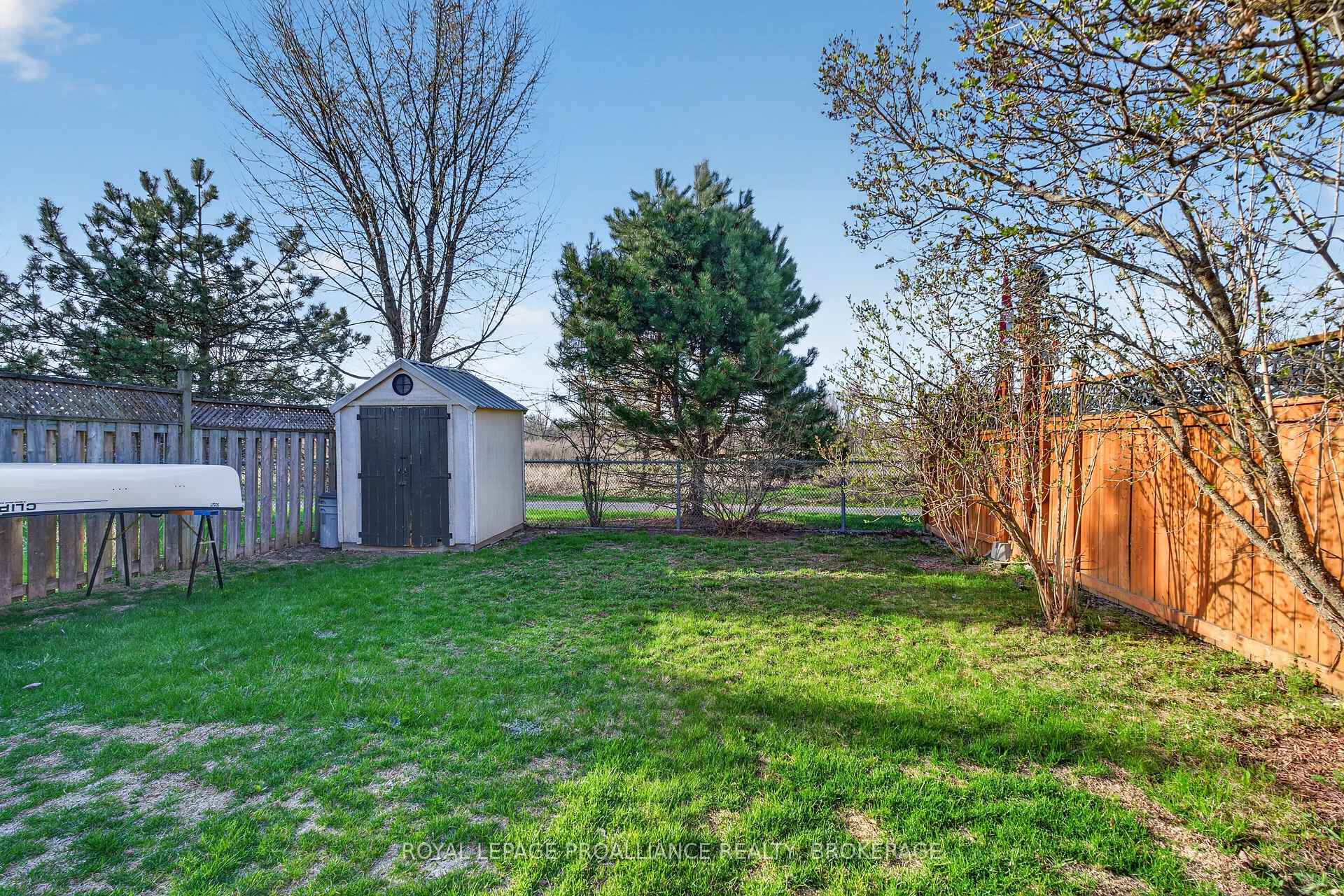 Photo 31 of 964 Rainbow Crescent, Kingston, Kingston East (Incl Barret Crt) — HOMEH