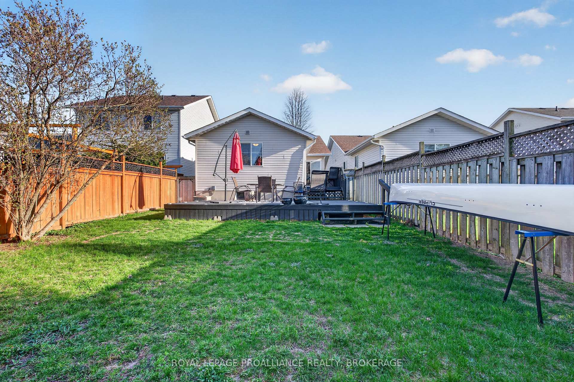 Photo 32 of 964 Rainbow Crescent, Kingston, Kingston East (Incl Barret Crt) — HOMEH
