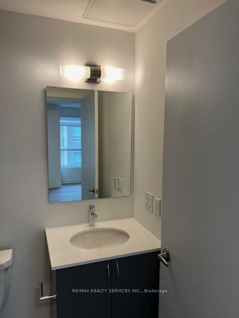 Photo 9 of Unit 610, 56 Lakeside Terrace SE, Barrie, Little Lake — HOMEH