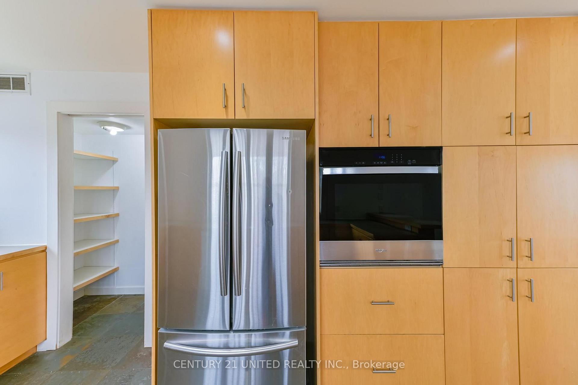 Photo 12 of 590 Maniece Avenue, Peterborough, Ashburnham Ward 4 — HOMEH