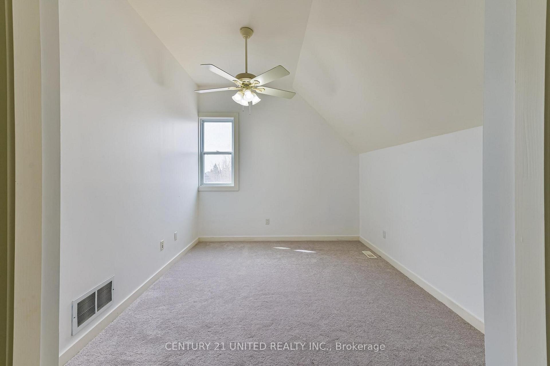 Photo 40 of 590 Maniece Avenue, Peterborough, Ashburnham Ward 4 — HOMEH