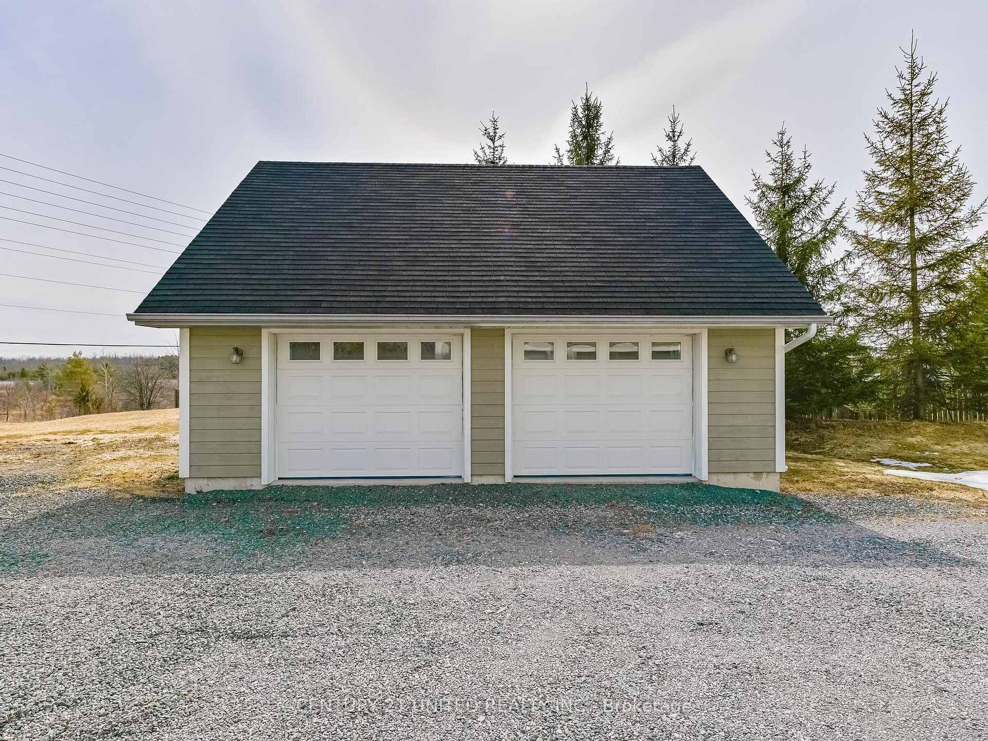 Photo 43 of 590 Maniece Avenue, Peterborough, Ashburnham Ward 4 — HOMEH