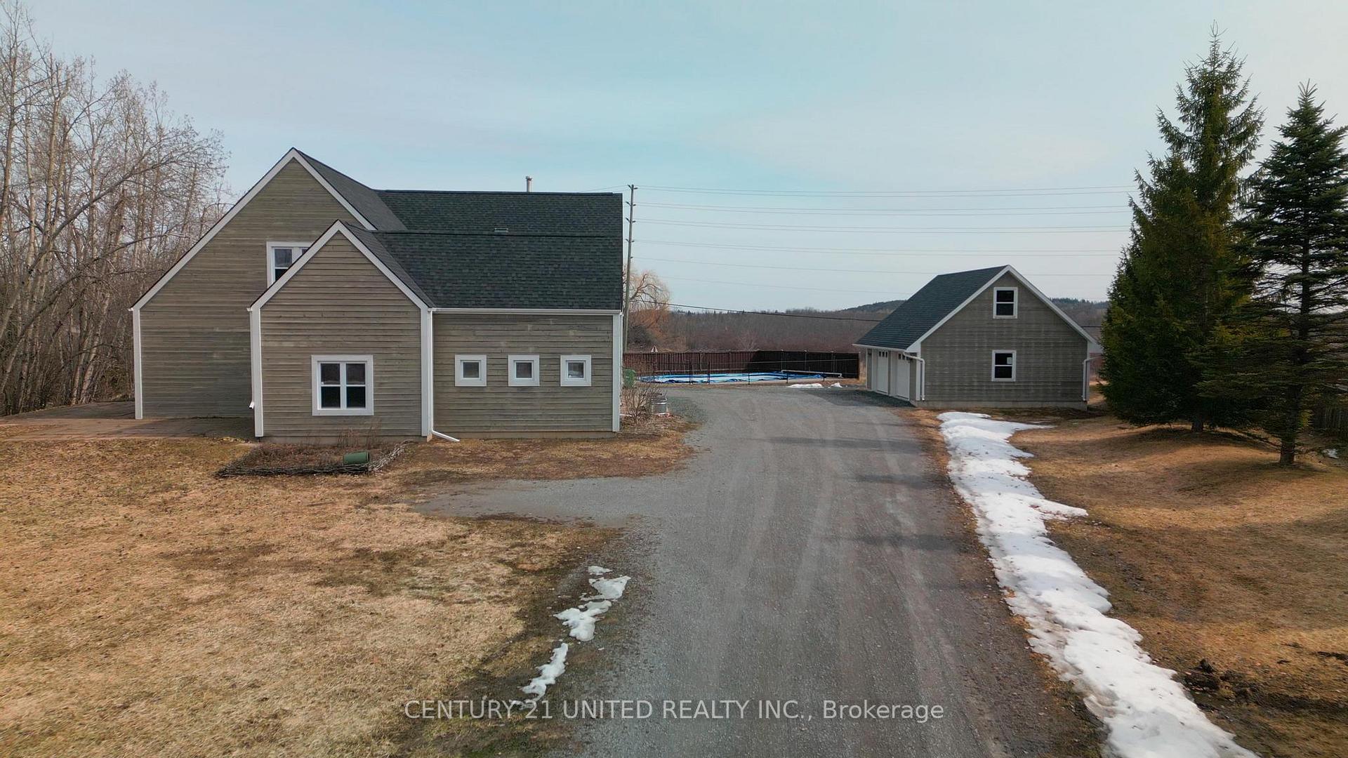 Photo 45 of 590 Maniece Avenue, Peterborough, Ashburnham Ward 4 — HOMEH