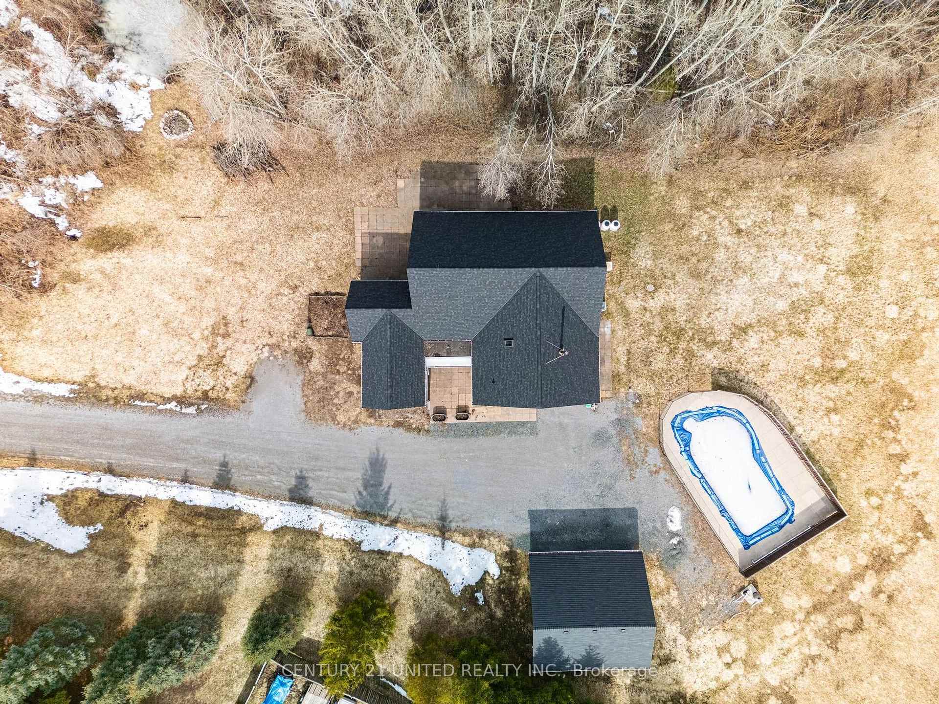 Photo 46 of 590 Maniece Avenue, Peterborough, Ashburnham Ward 4 — HOMEH