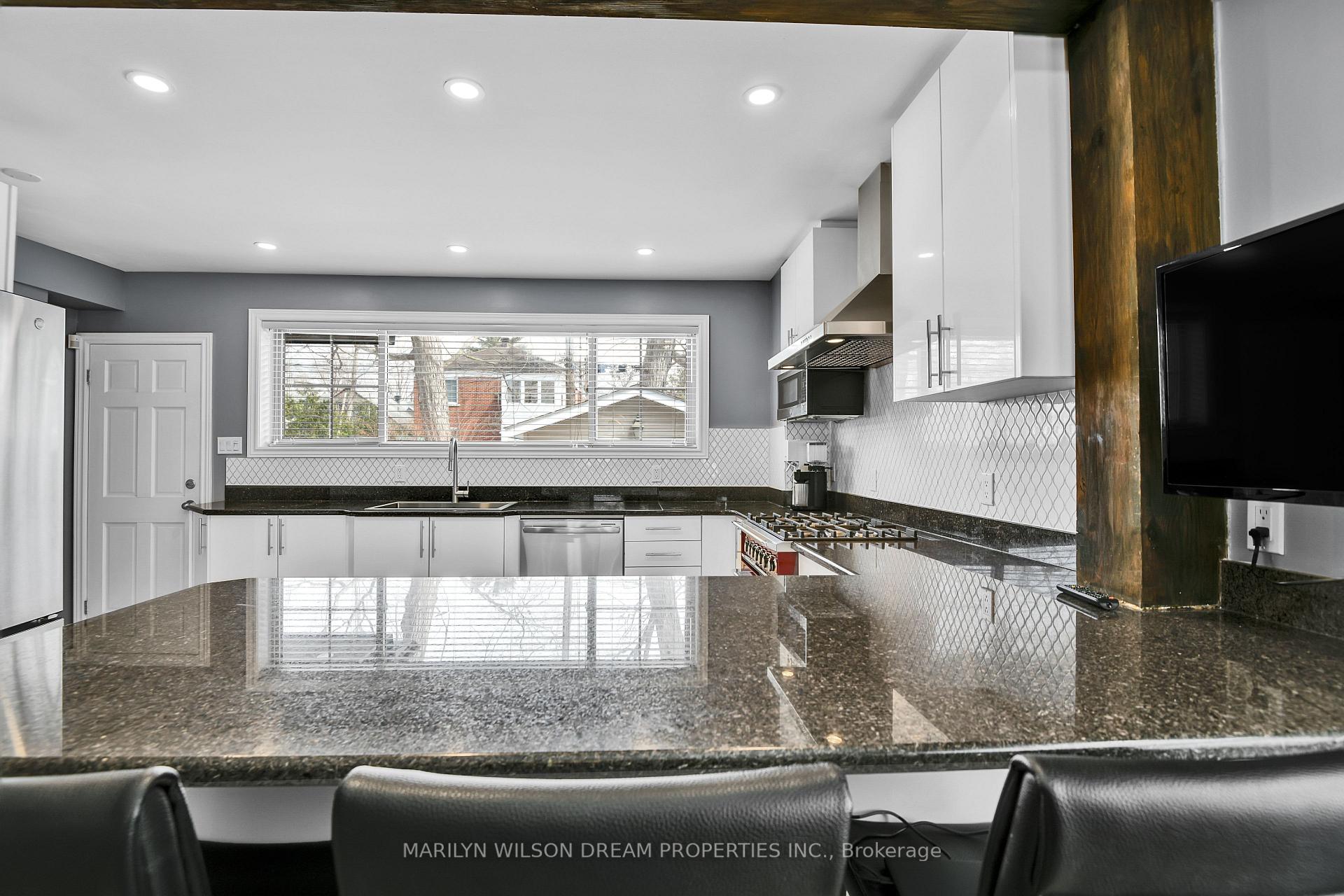 Photo 13 of 39 Lambton Avenue, Ottawa, Lindenlea — HOMEH