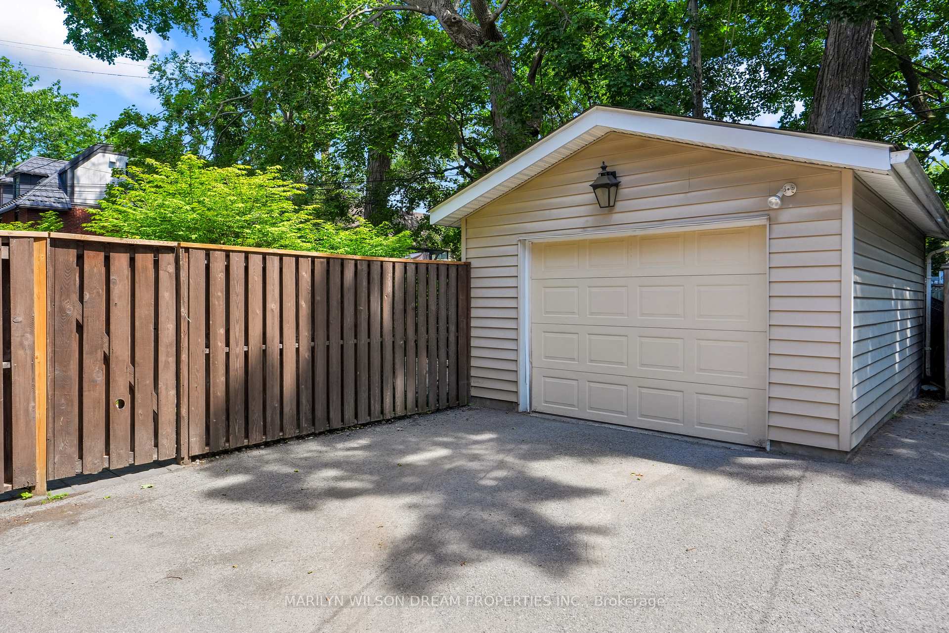 Photo 34 of 39 Lambton Avenue, Ottawa, Lindenlea — HOMEH
