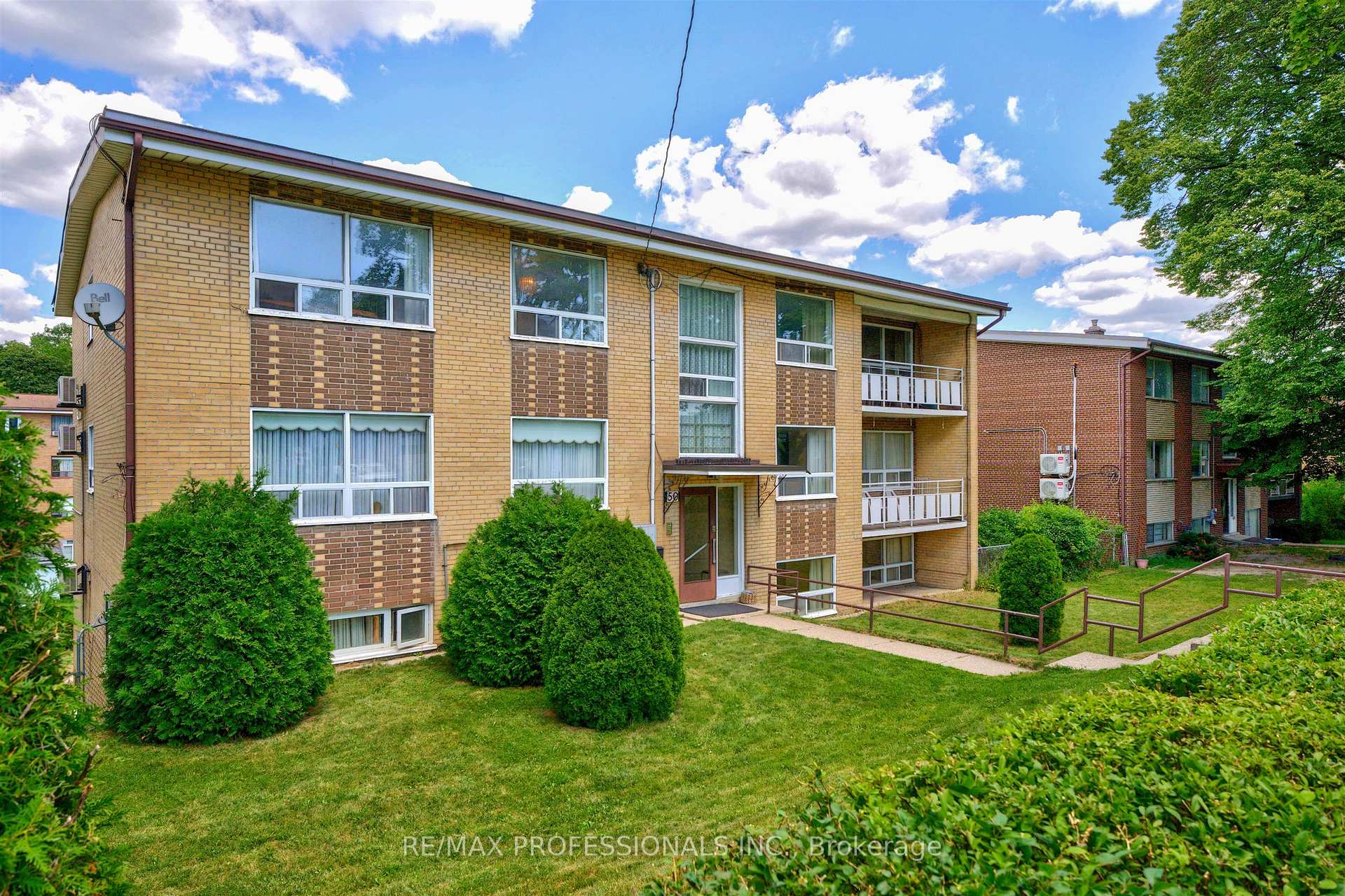 Photo 1 of 50 Waniska Avenue, Etobicoke, Stonegate-Queensway — HOMEH