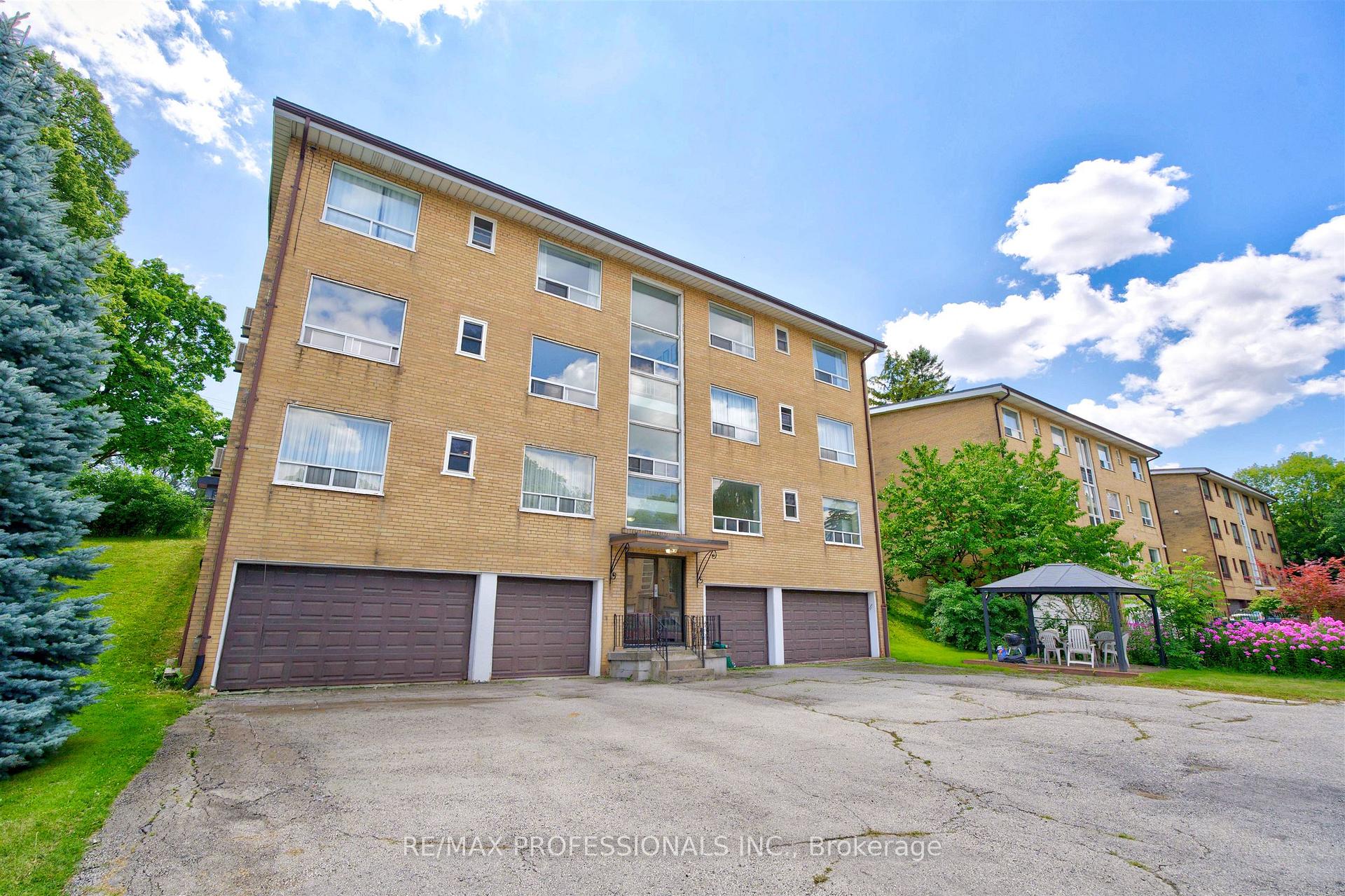 Photo 47 of 50 Waniska Avenue, Etobicoke, Stonegate-Queensway — HOMEH