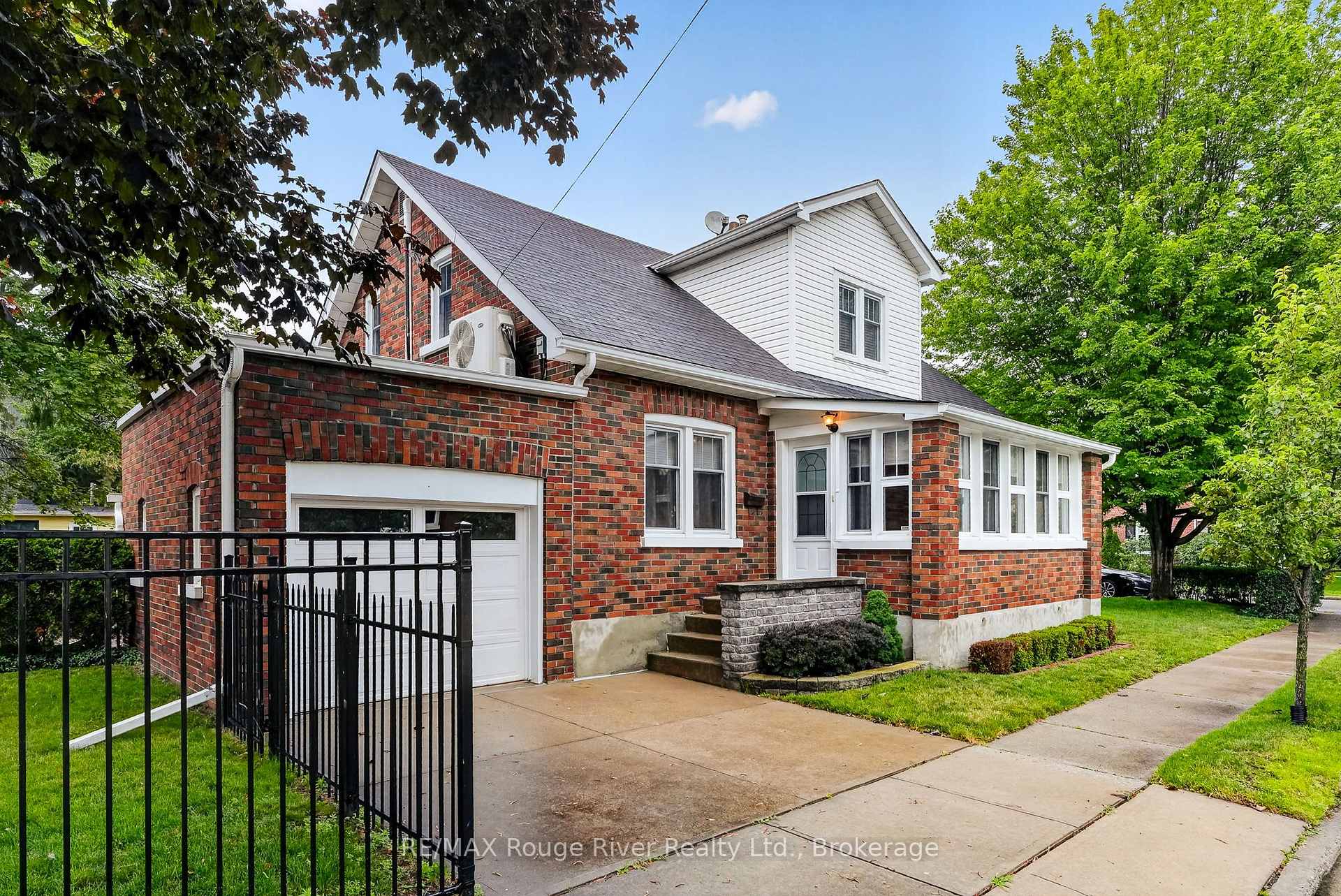 Front of 102 Havelock Street