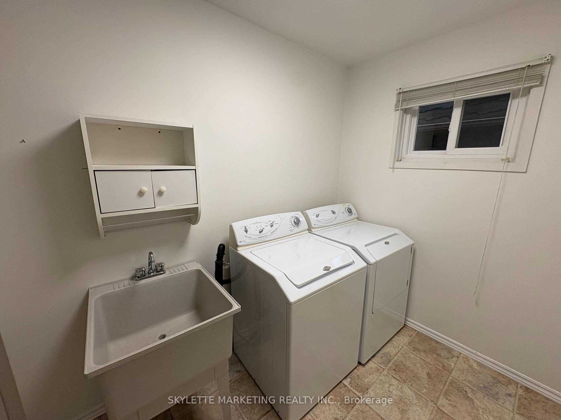 Photo 4 of 1782 Meadowview Avenue, Pickering, Amberlea — HOMEH