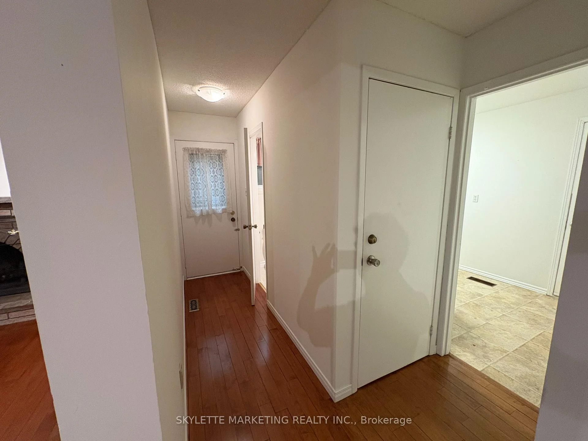 Photo 6 of 1782 Meadowview Avenue, Pickering, Amberlea — HOMEH