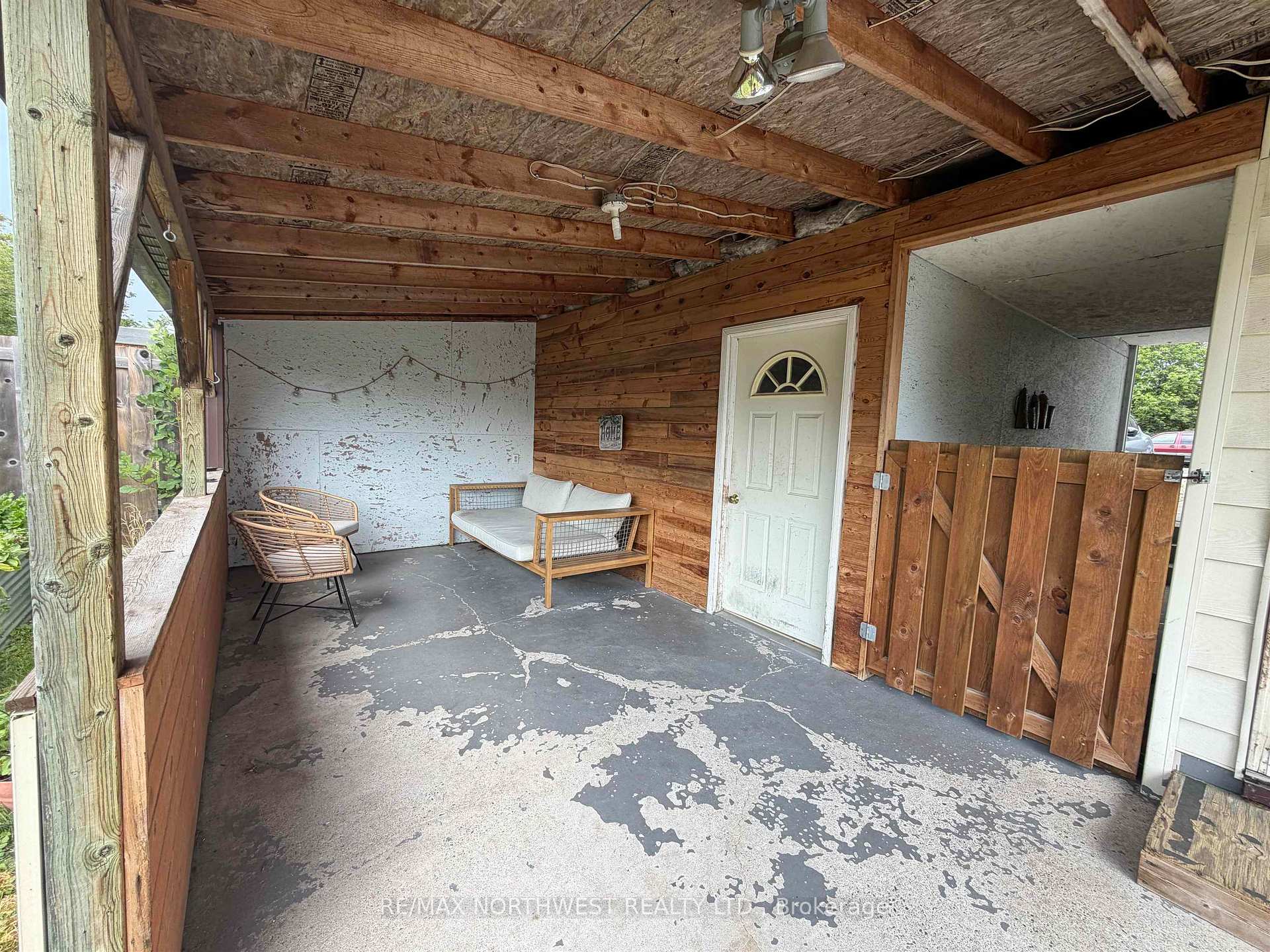 Photo 17 of 320 Tenth Street, Kenora, Keewatin — HOMEH
