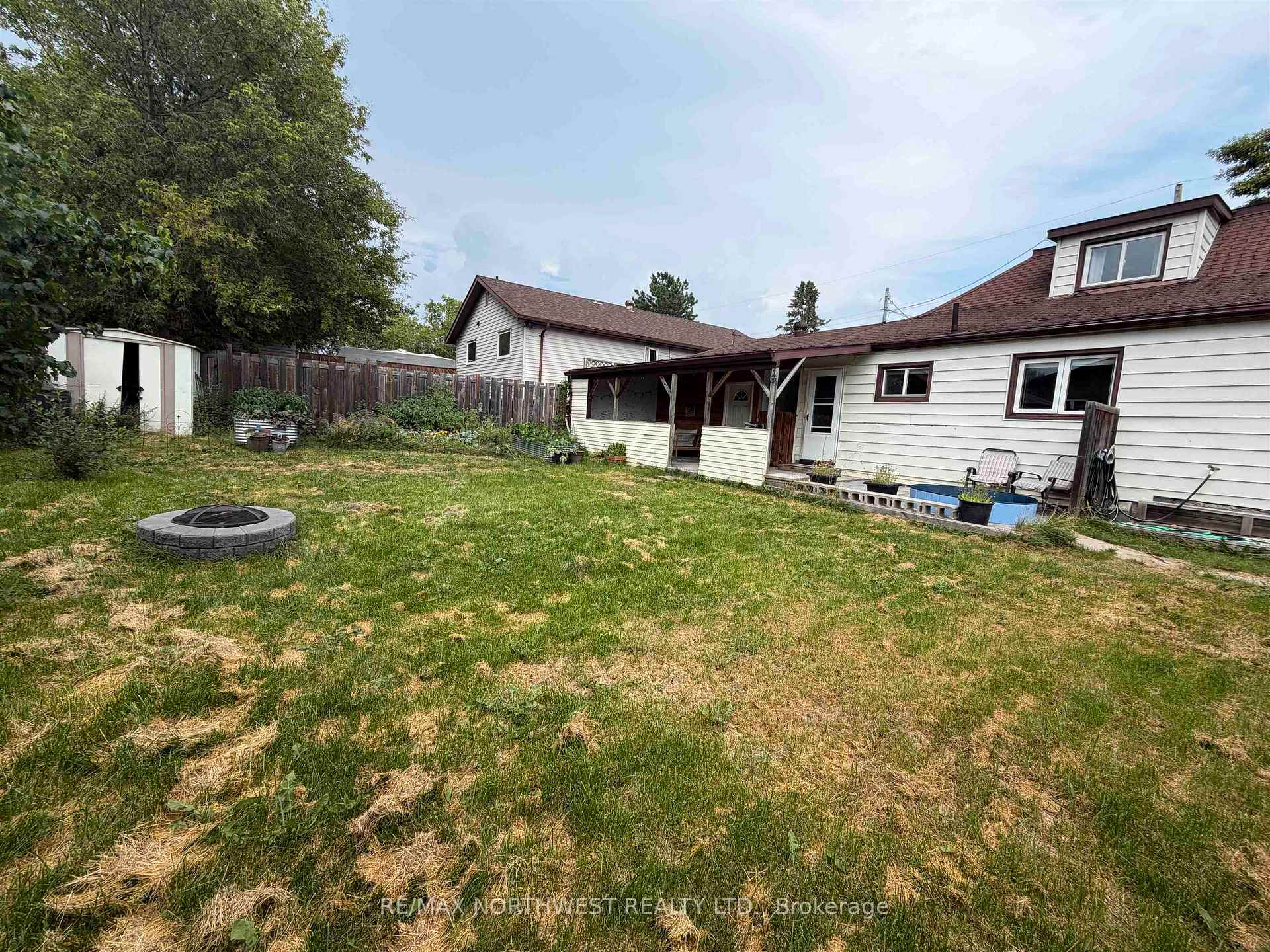 Photo 18 of 320 Tenth Street, Kenora, Keewatin — HOMEH