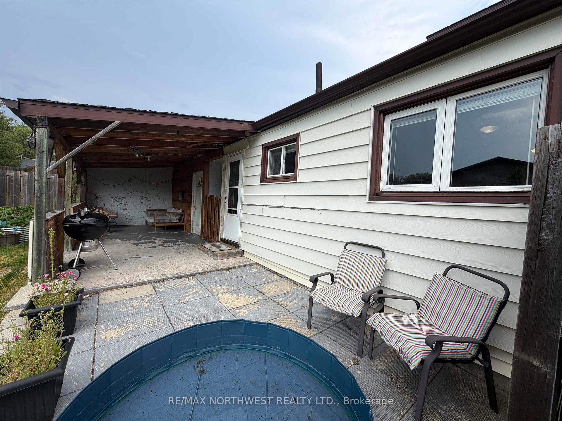 Photo 20 of 320 Tenth Street, Kenora, Keewatin — HOMEH