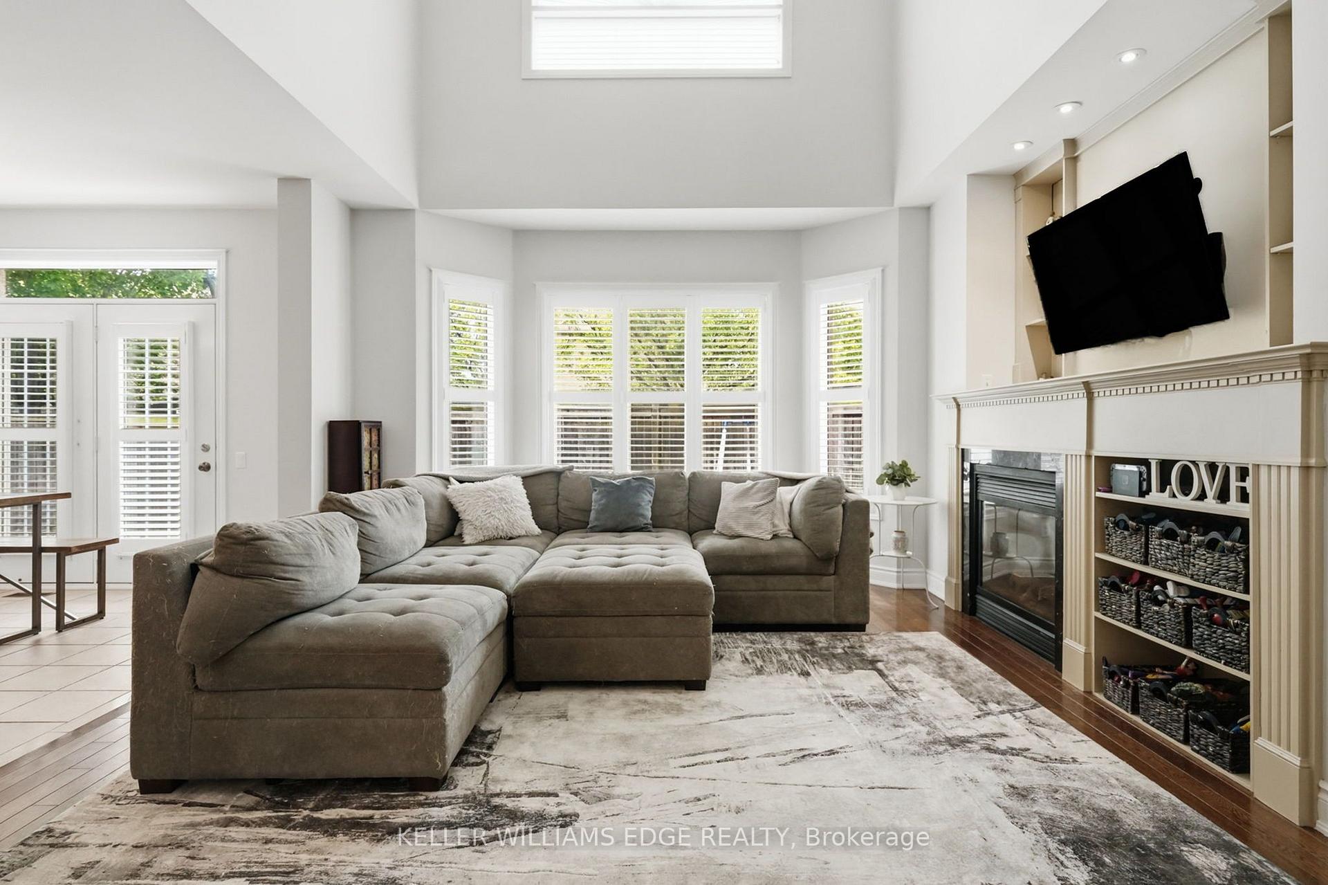 Photo 17 of 3256 Raspberry Bush Trail, Oakville, Bronte — HOMEH