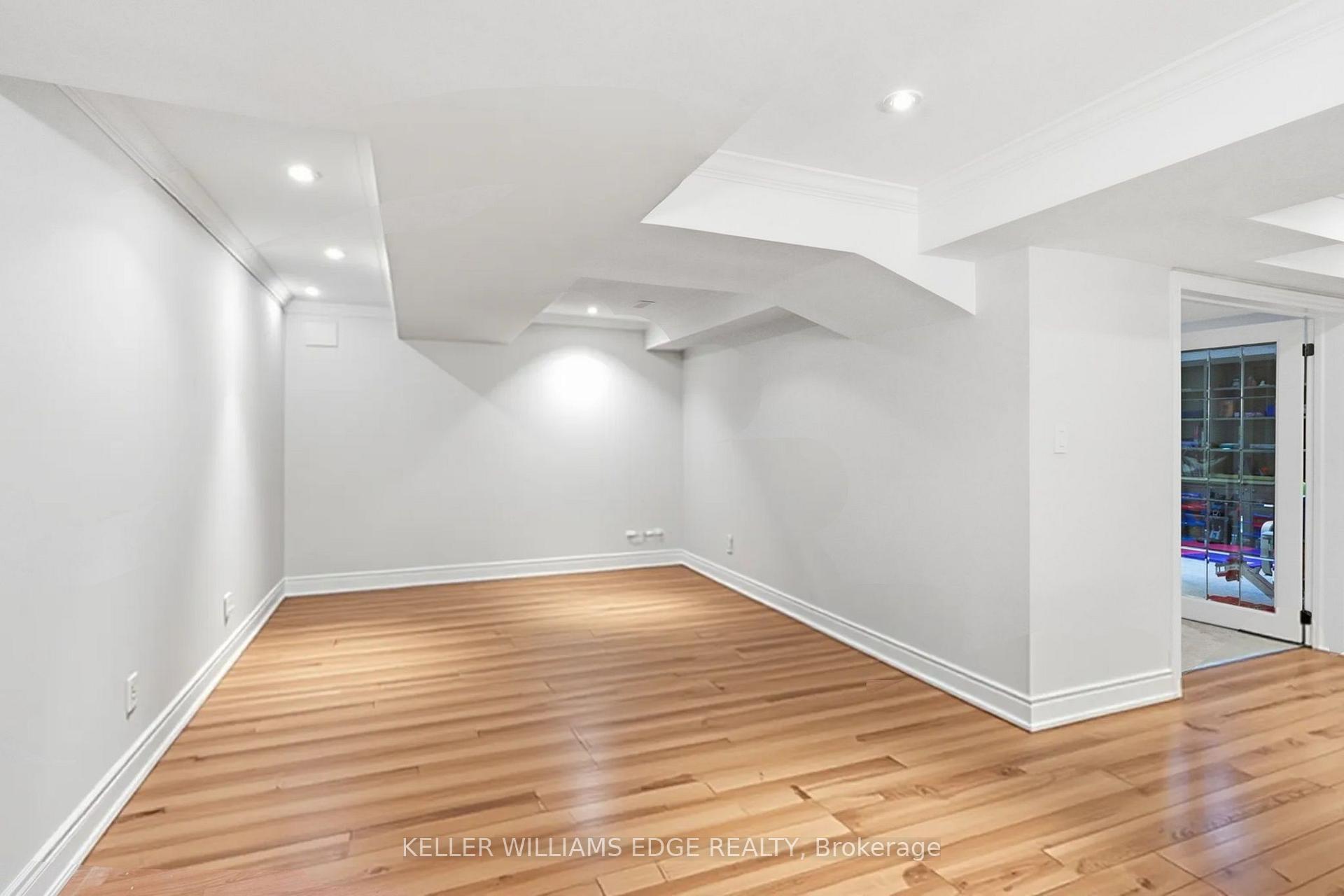 Photo 41 of 3256 Raspberry Bush Trail, Oakville, Bronte — HOMEH